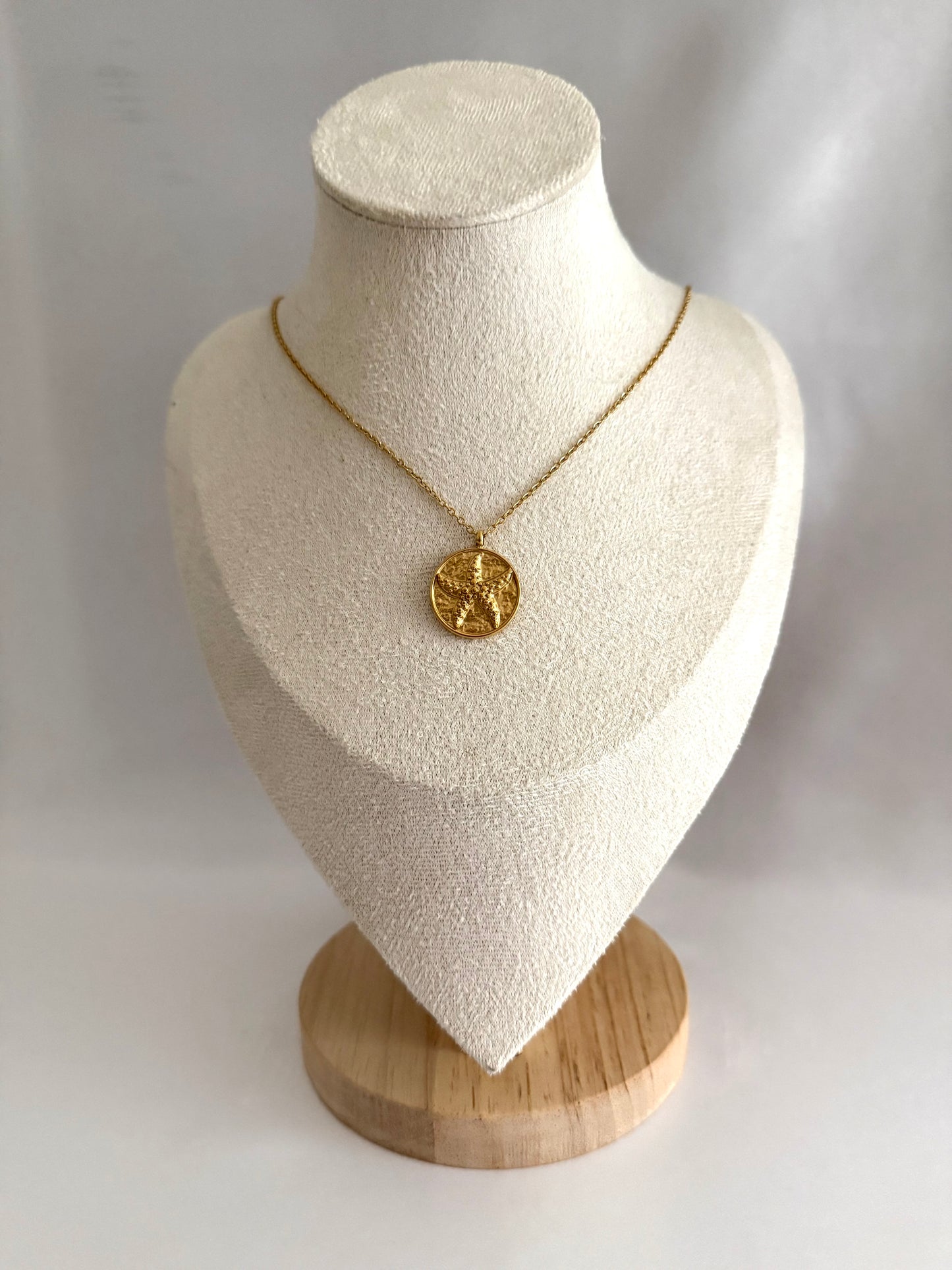 Starfish necklace