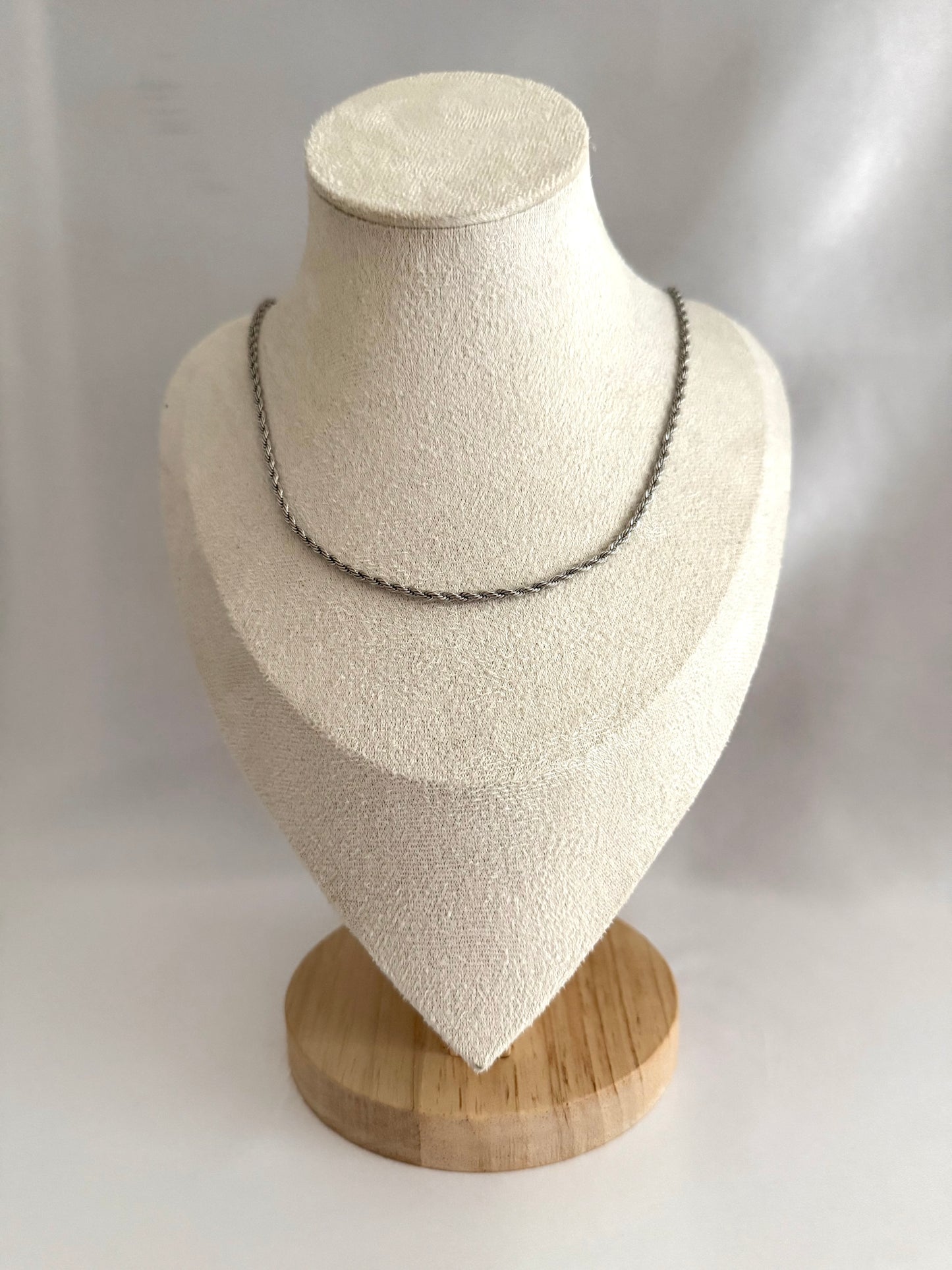Twisted silver necklace
