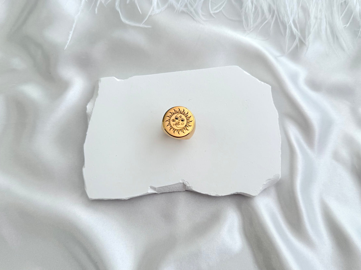Chunky sun ring