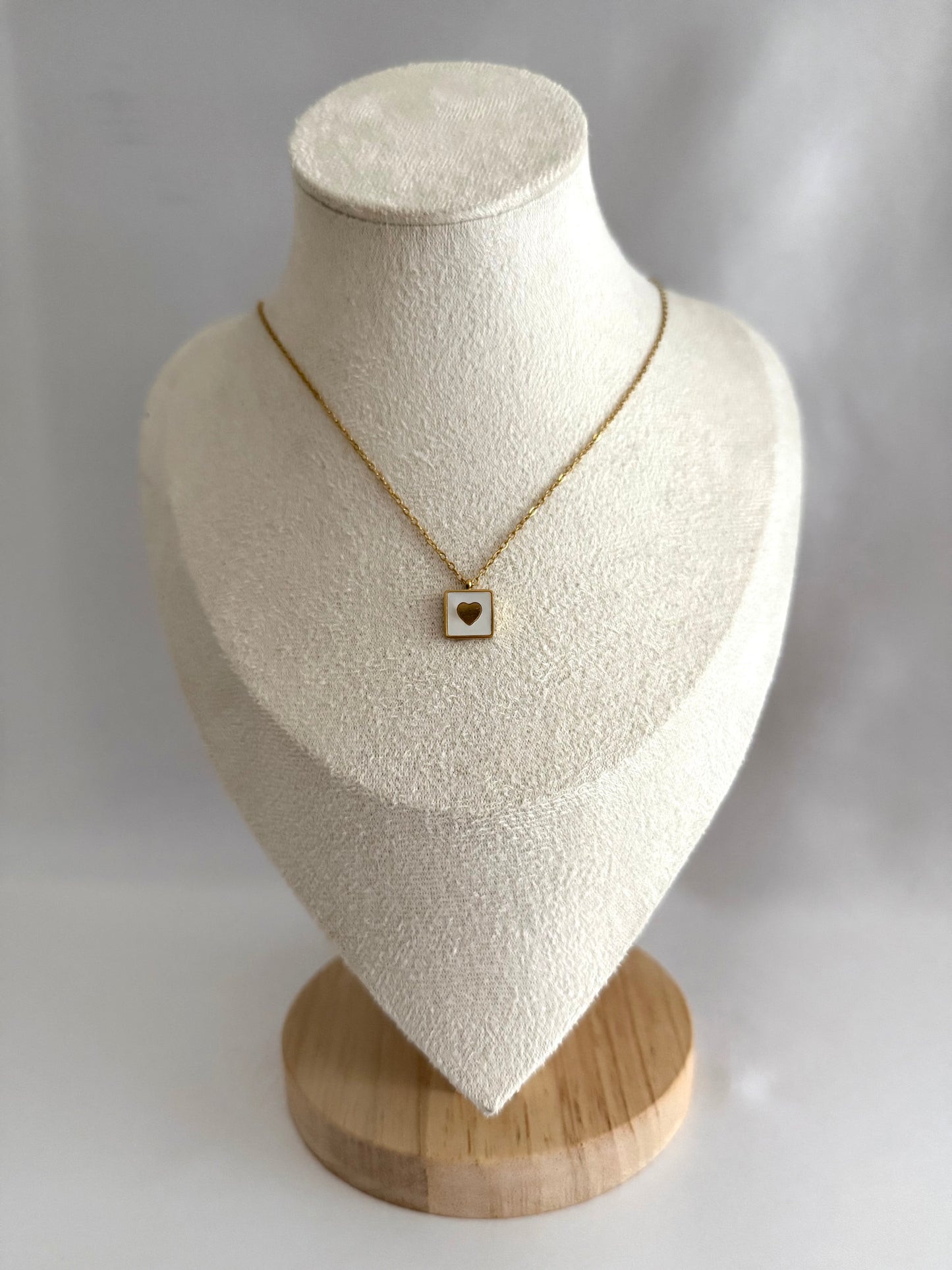 Square heart necklace gold