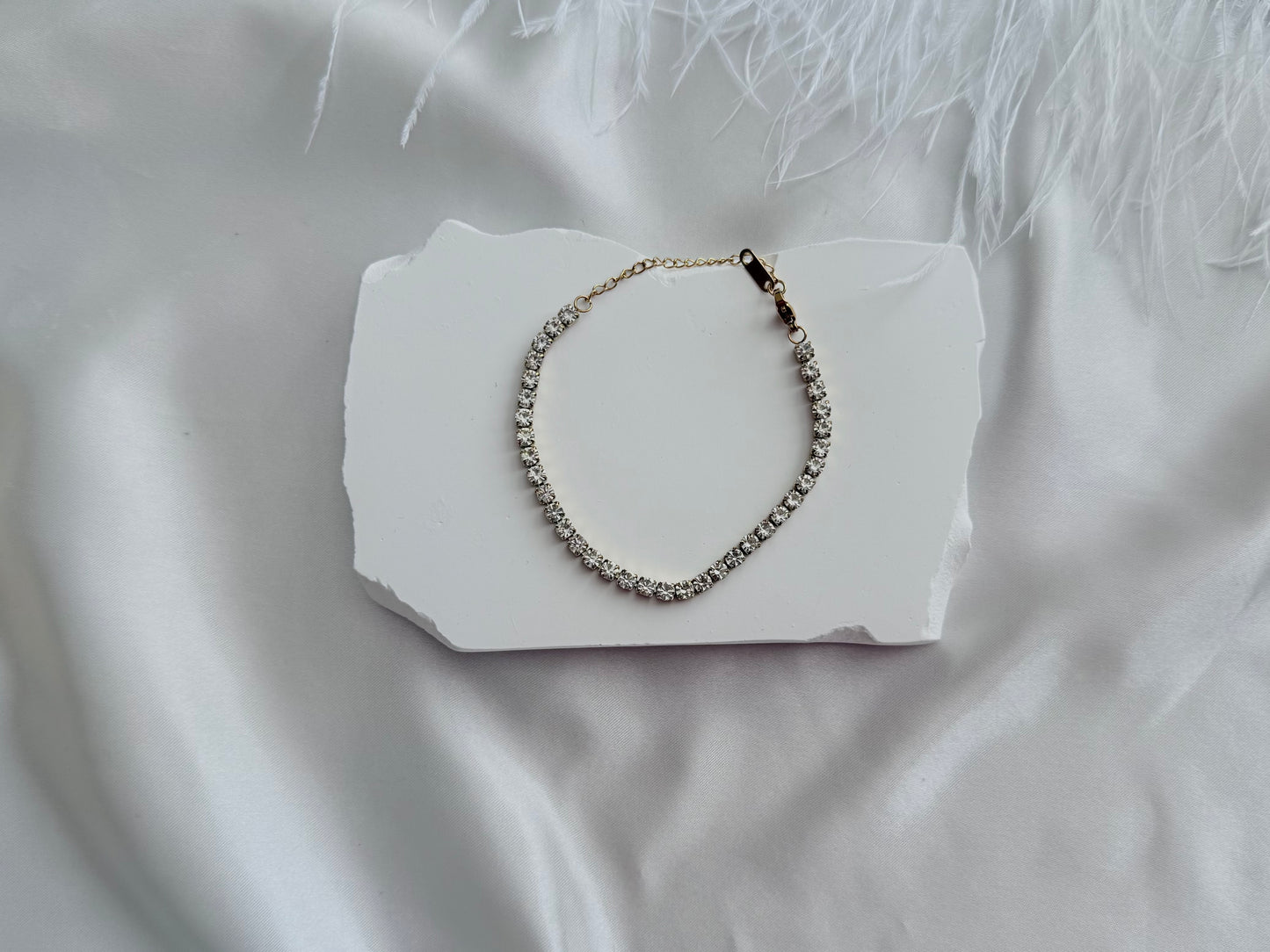 Tennis bracelet