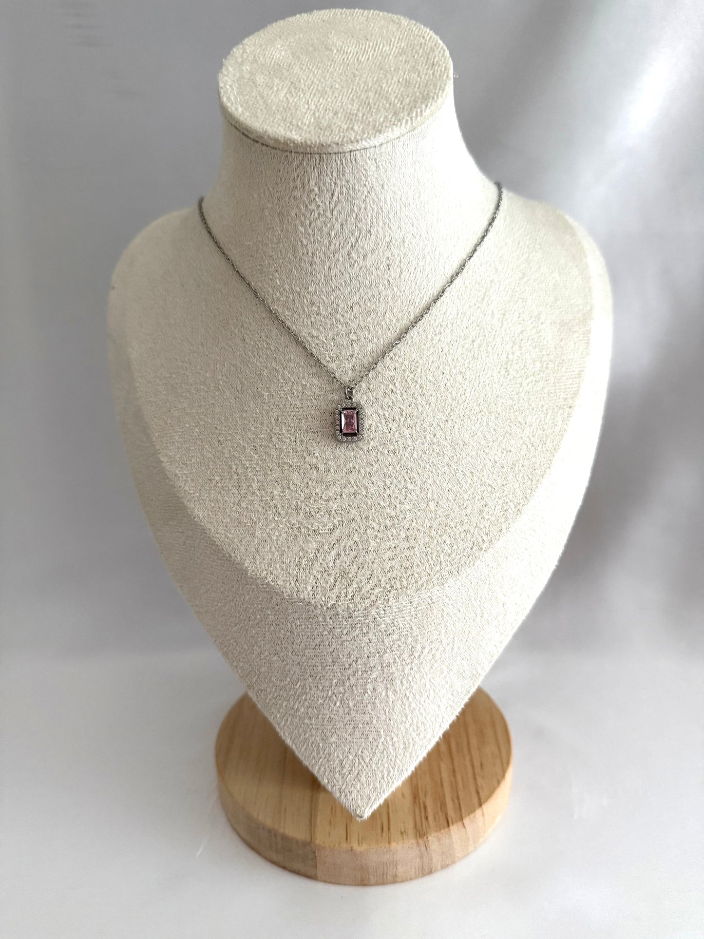 Pink heart pendant necklace