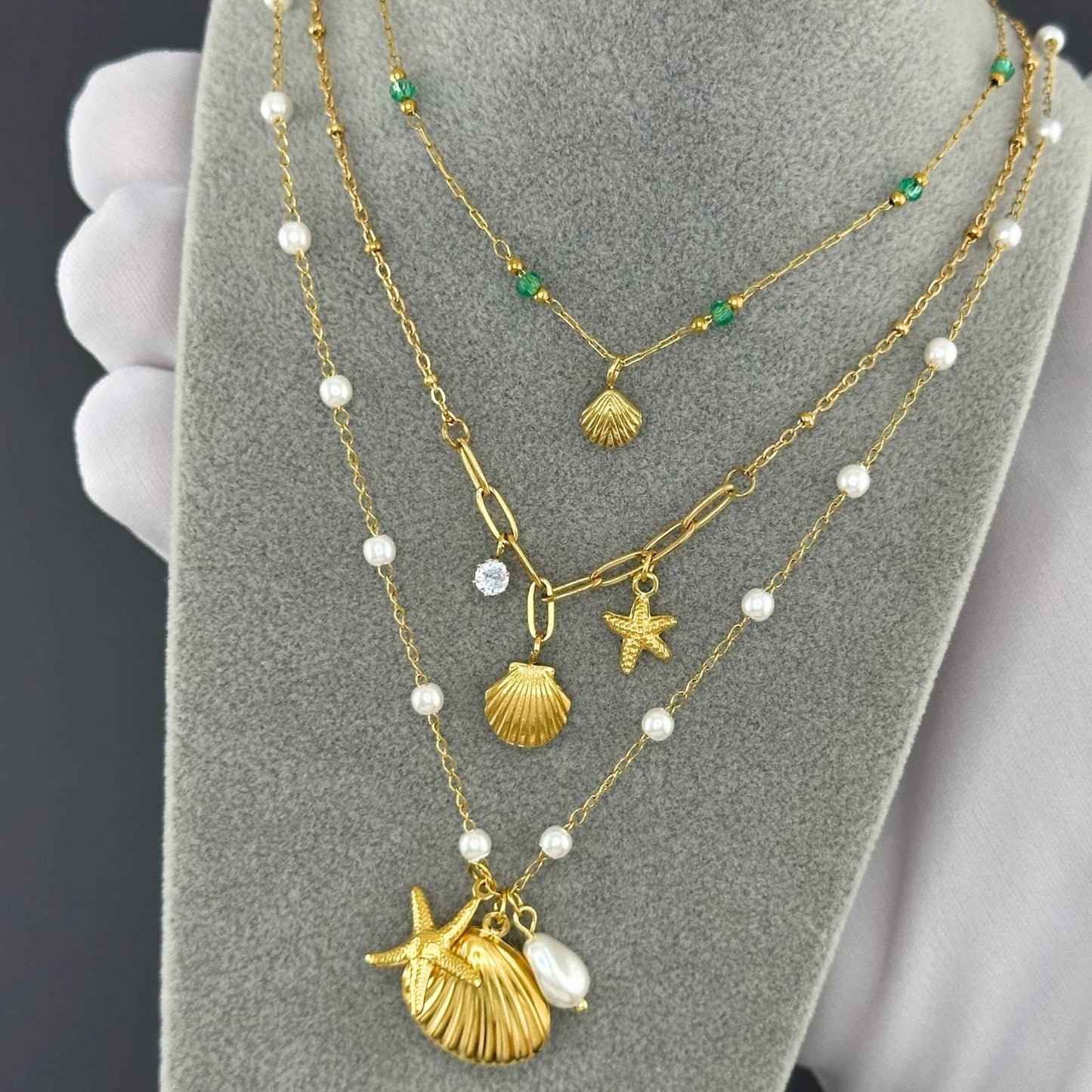 Seashells necklace