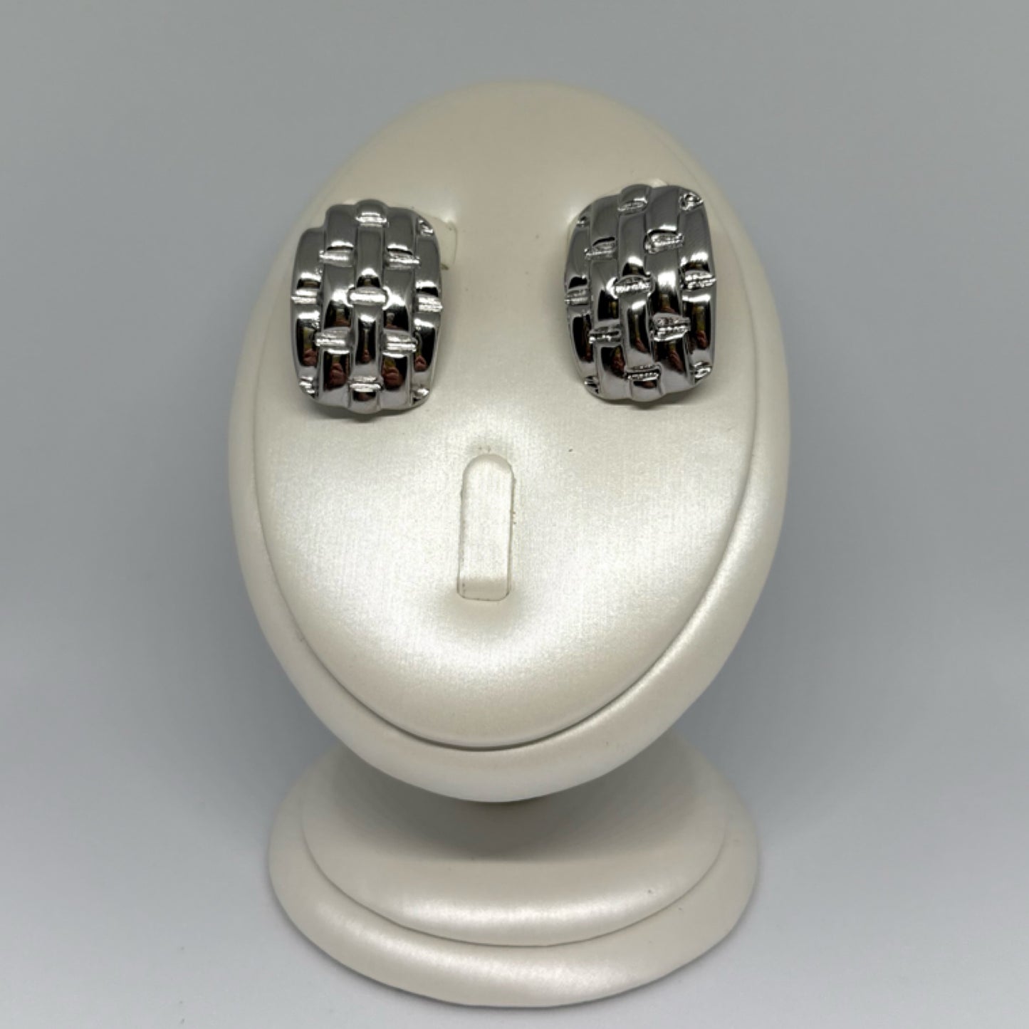 Woven rectangle earrings silver