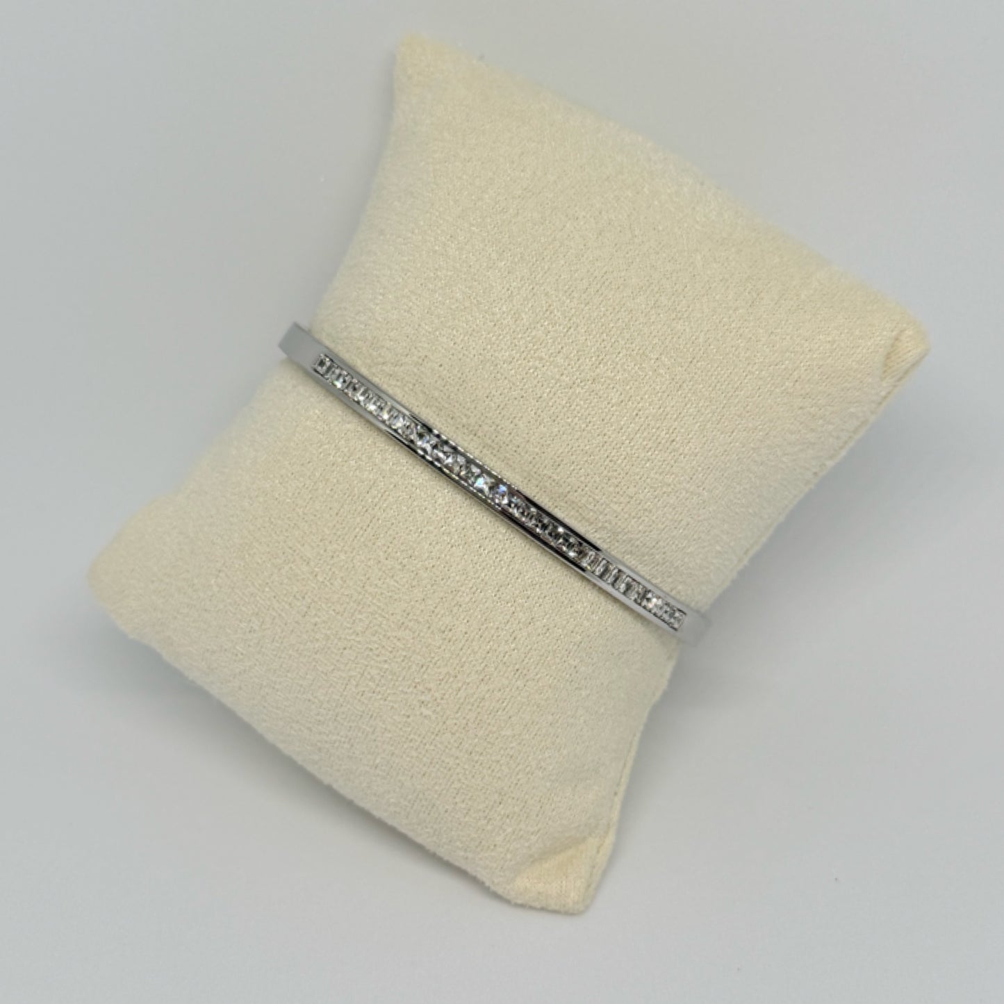 Thin diamond bangle silver