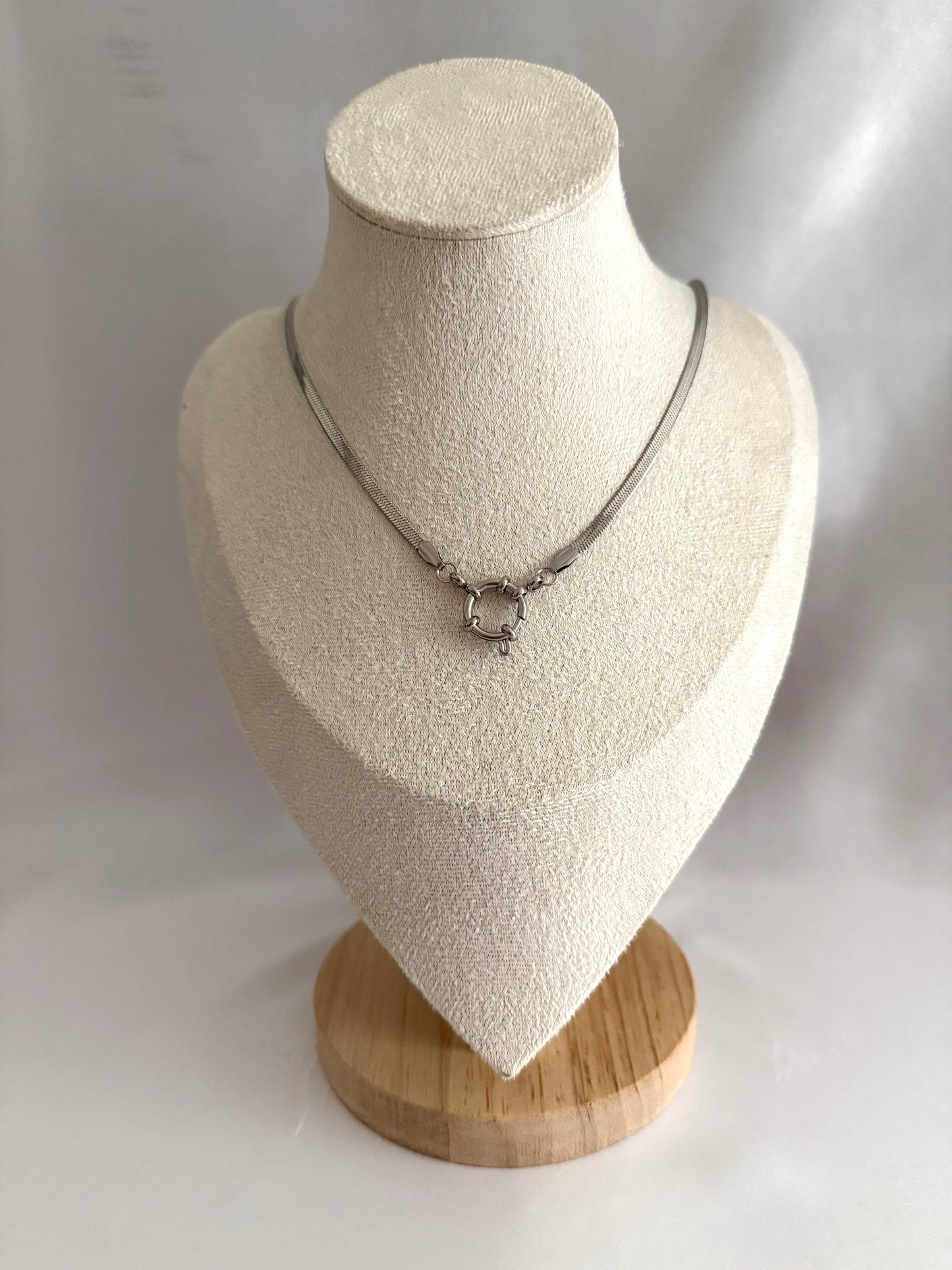 O ring snake necklace silver