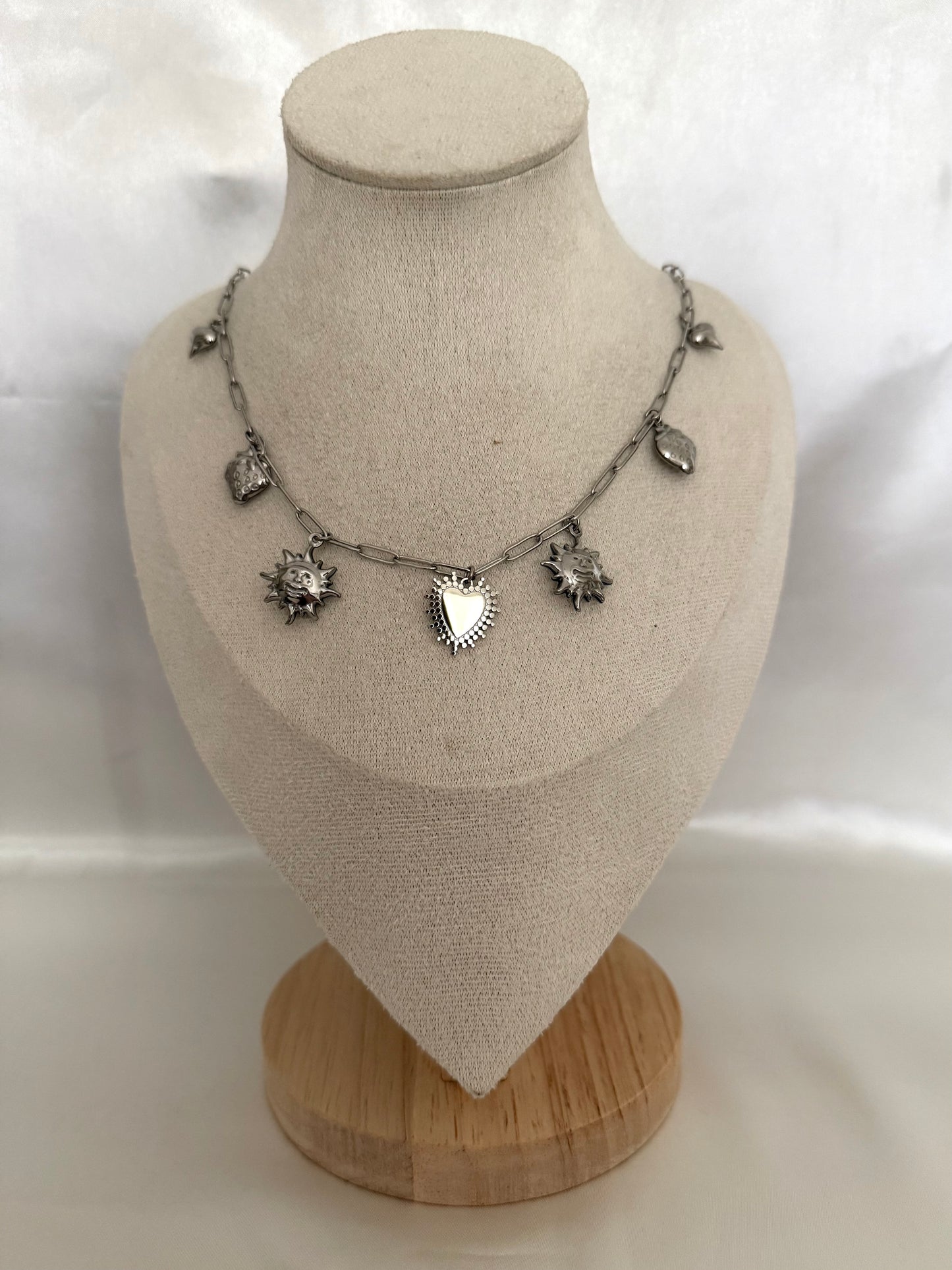Sun & berry charm necklace