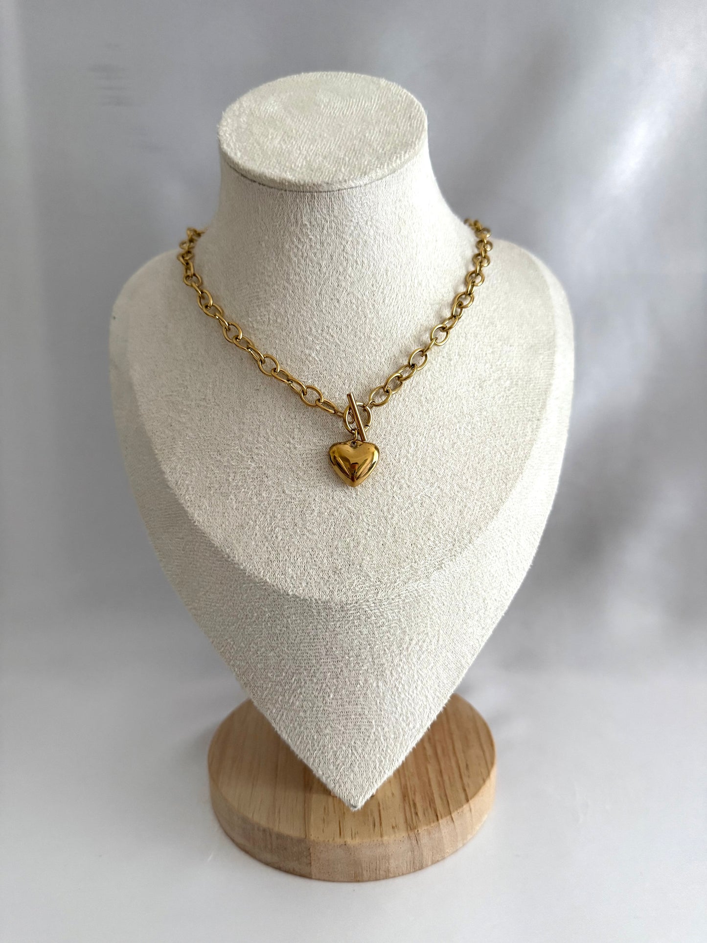 Heart fob necklace gold
