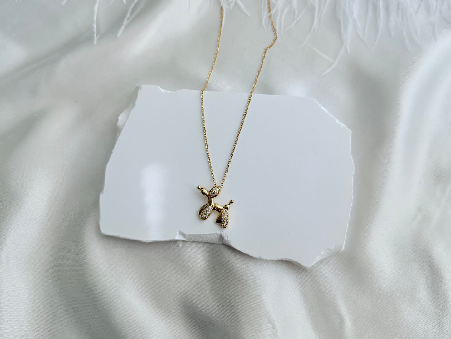 Balloon dog necklace