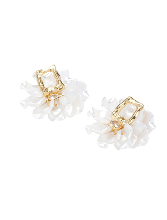 Petal drop earrings gold