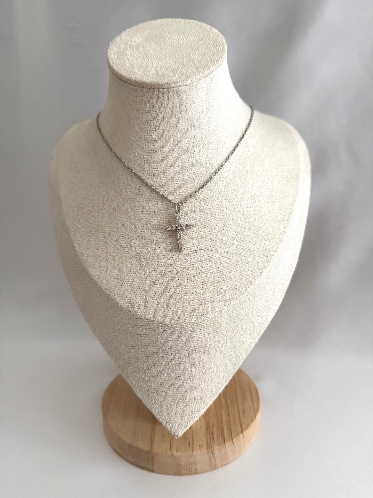 Diamond cross necklace silver