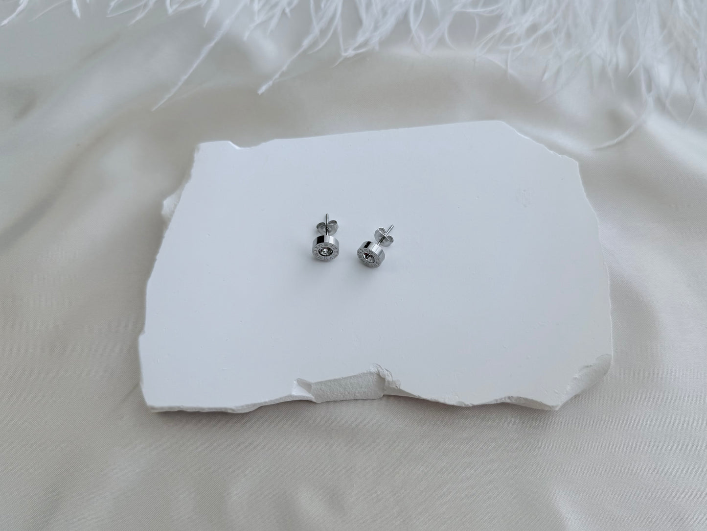 Roman numerals stud-silver