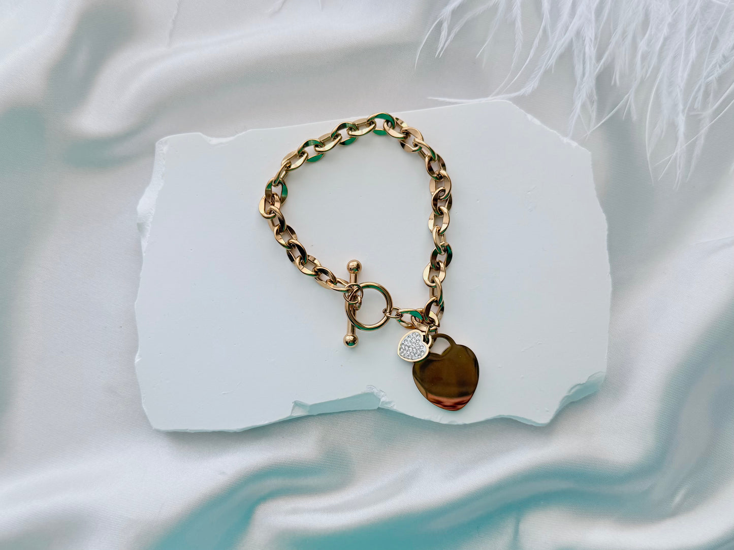 Heart charm fob bracelet-gold