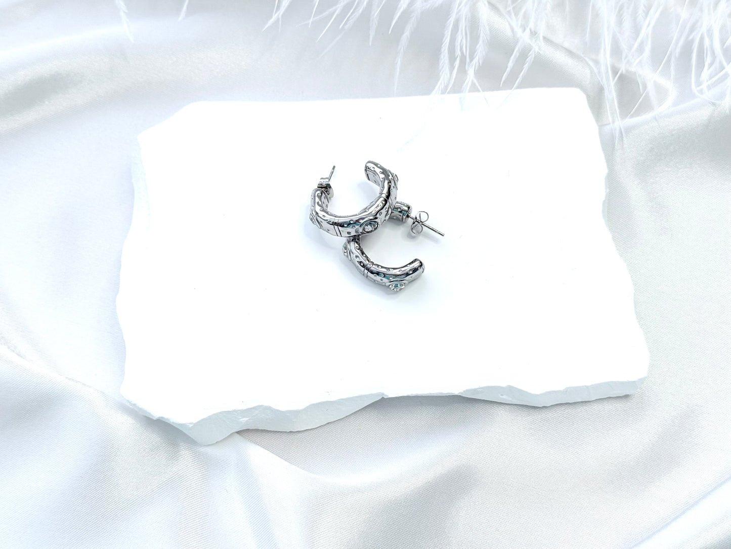 Chunky crystal hoop stud-silver