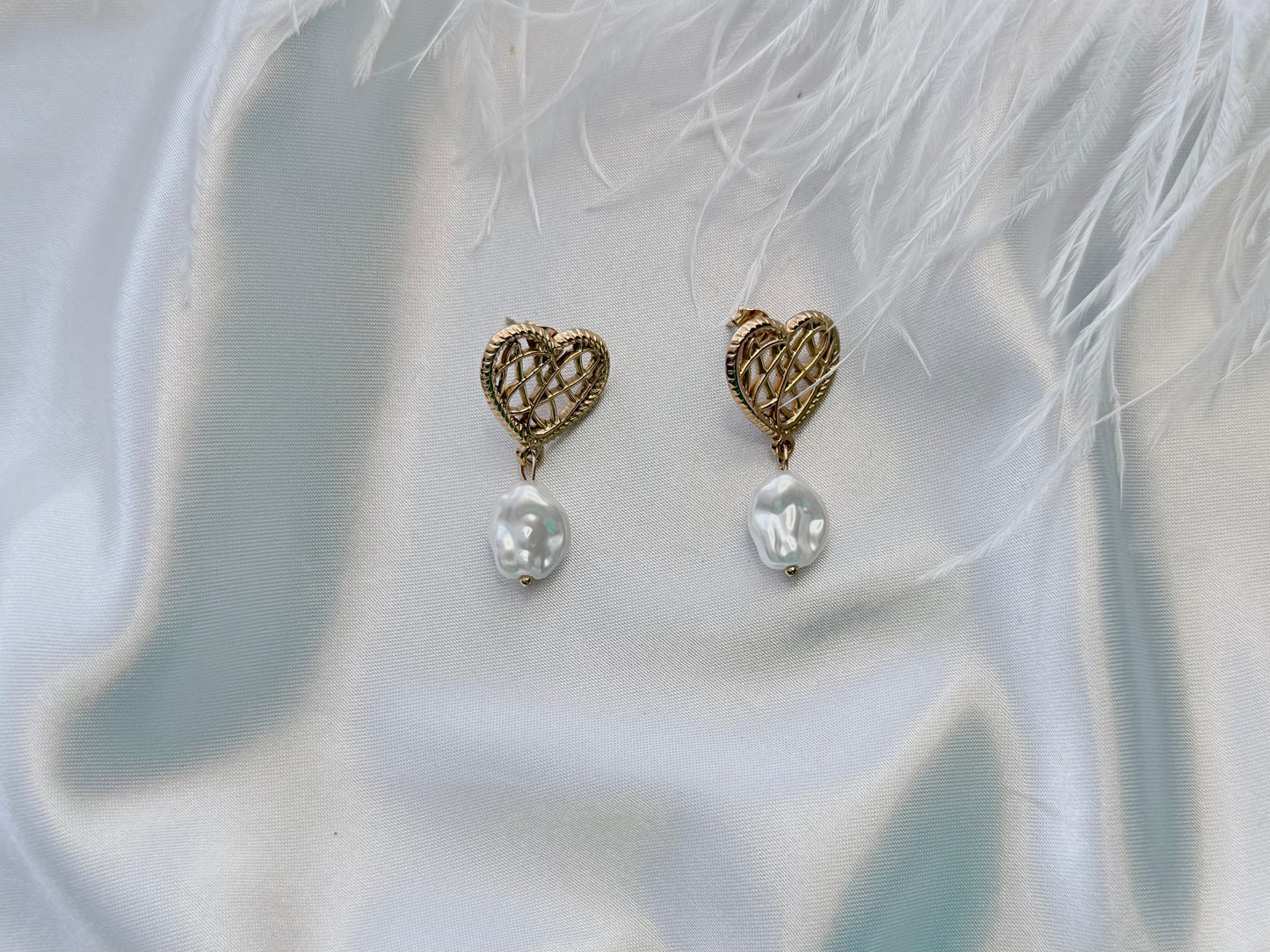 Heart pearl drop earrings
