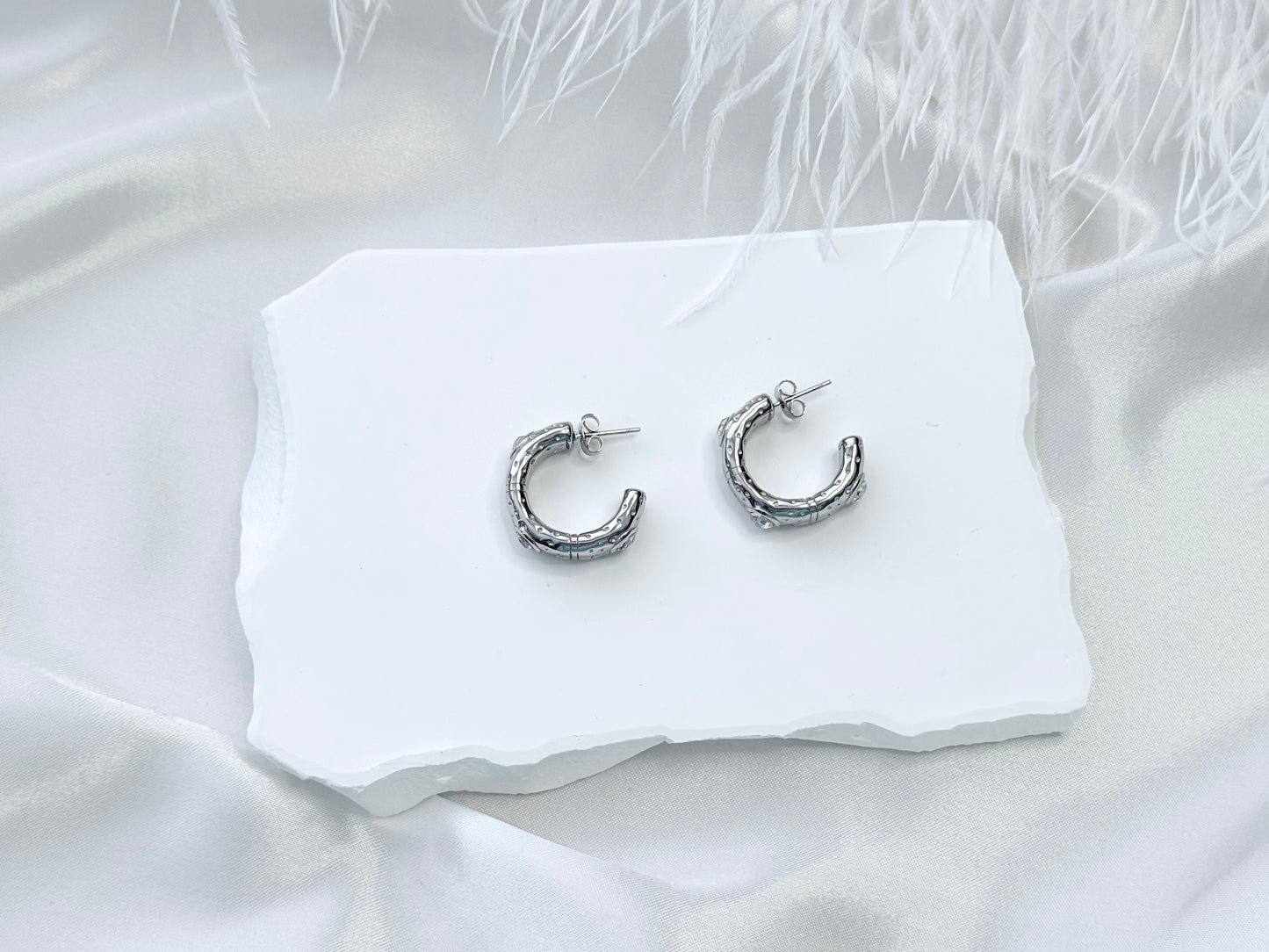 Chunky crystal hoop stud-silver
