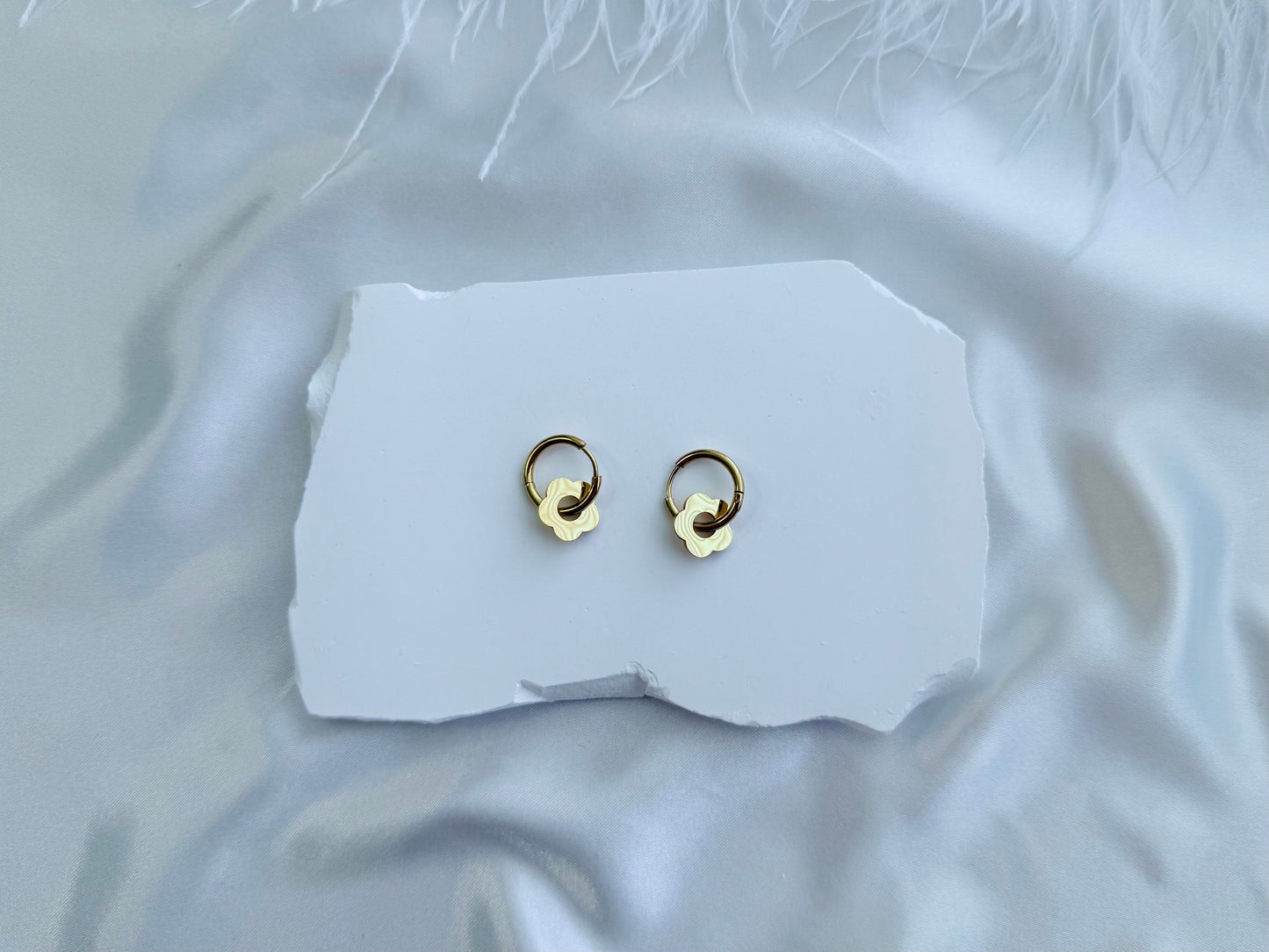 Gold flower drop earrings