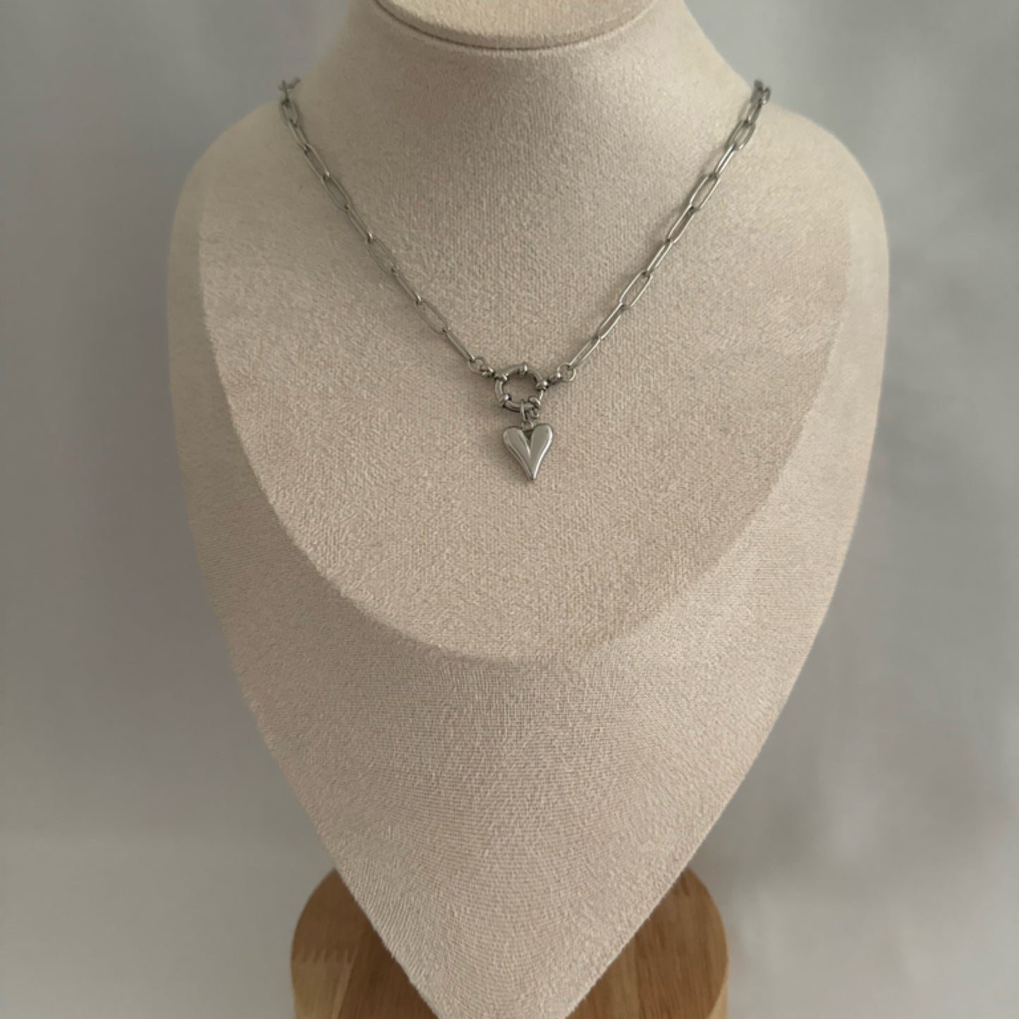 Heart charm necklace silver