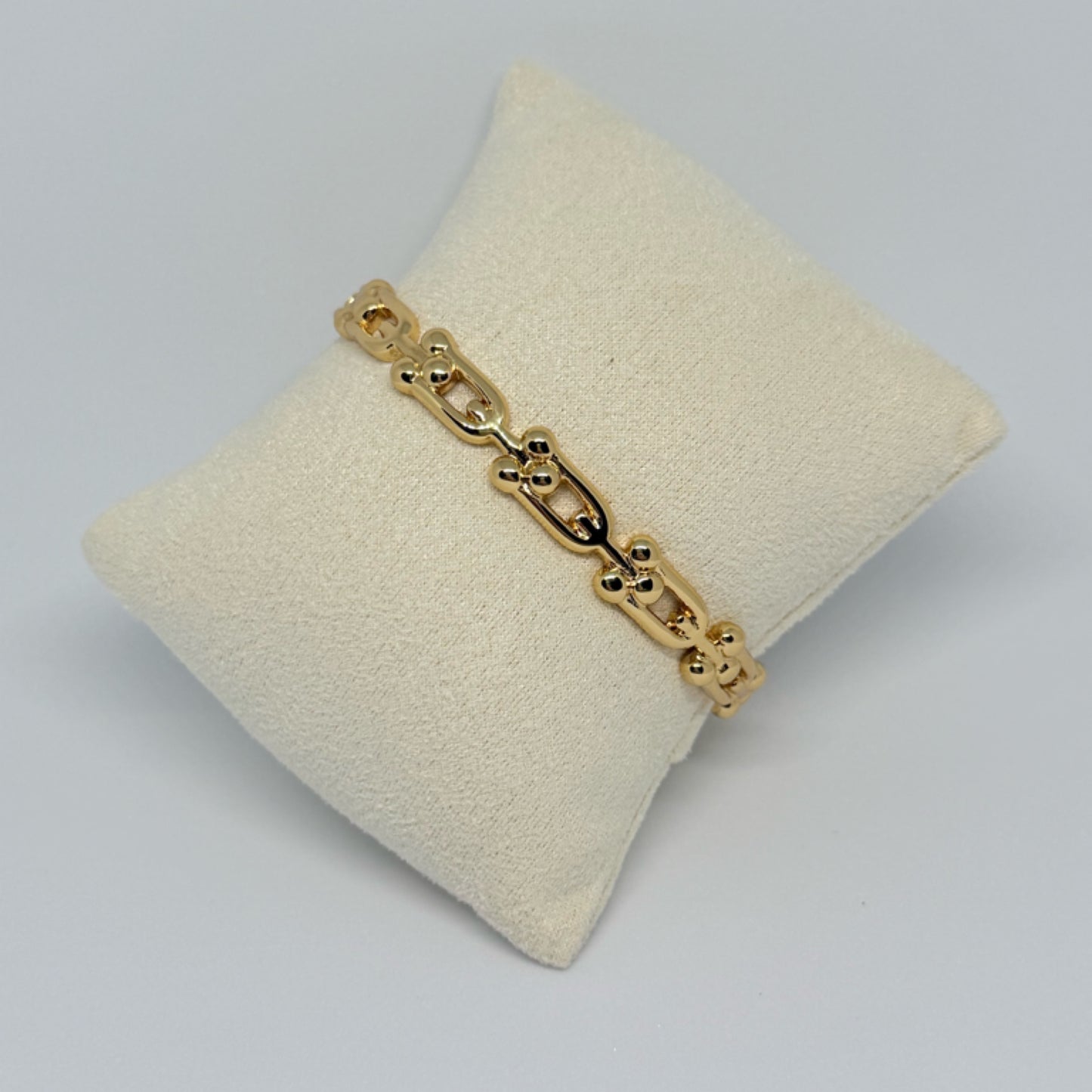 Linked solid bangle