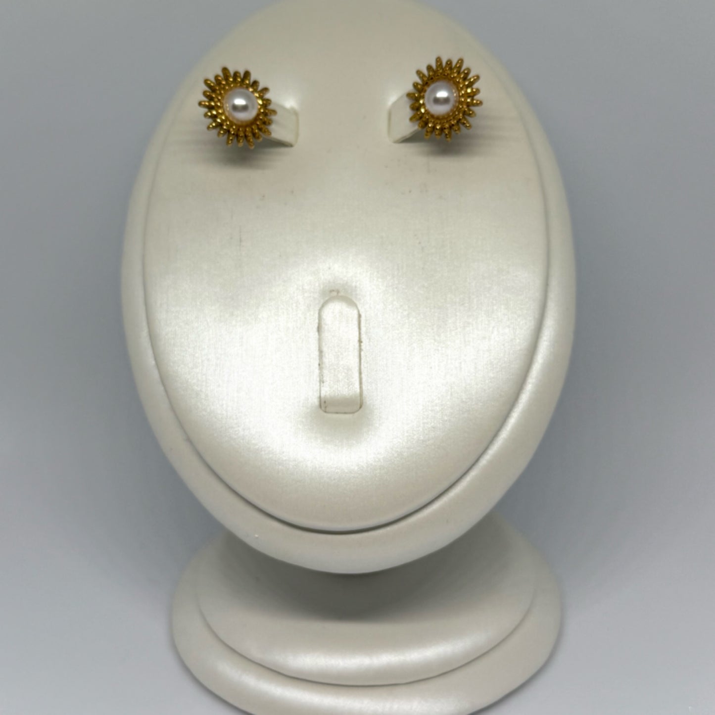 Pearl sun earrings