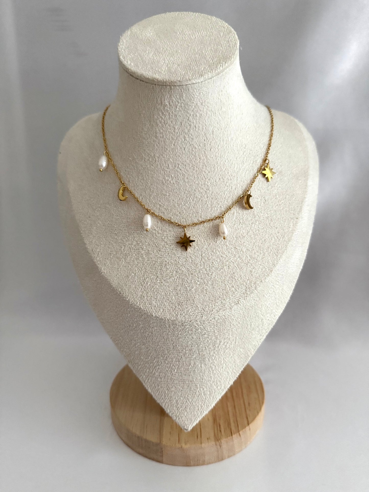 Delicate stars & moon necklace
