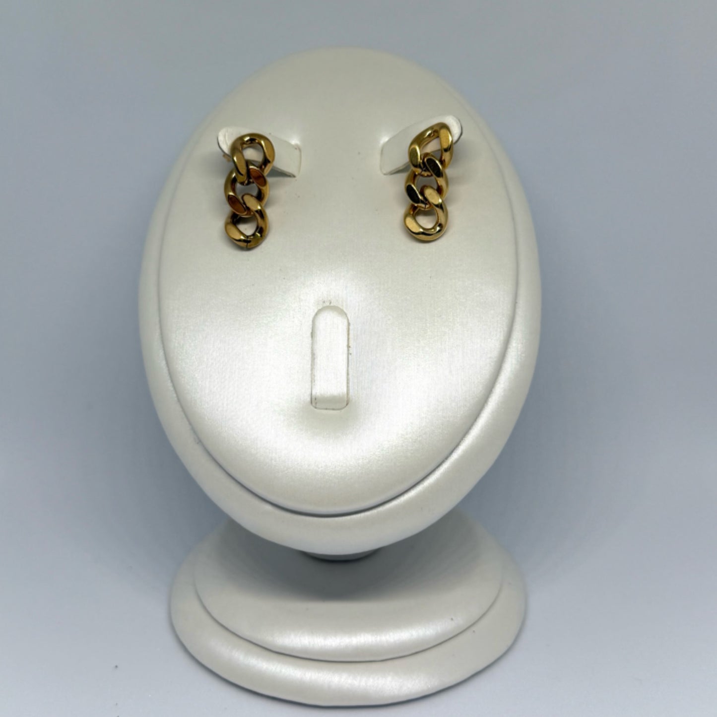 Chain drop earrings gold