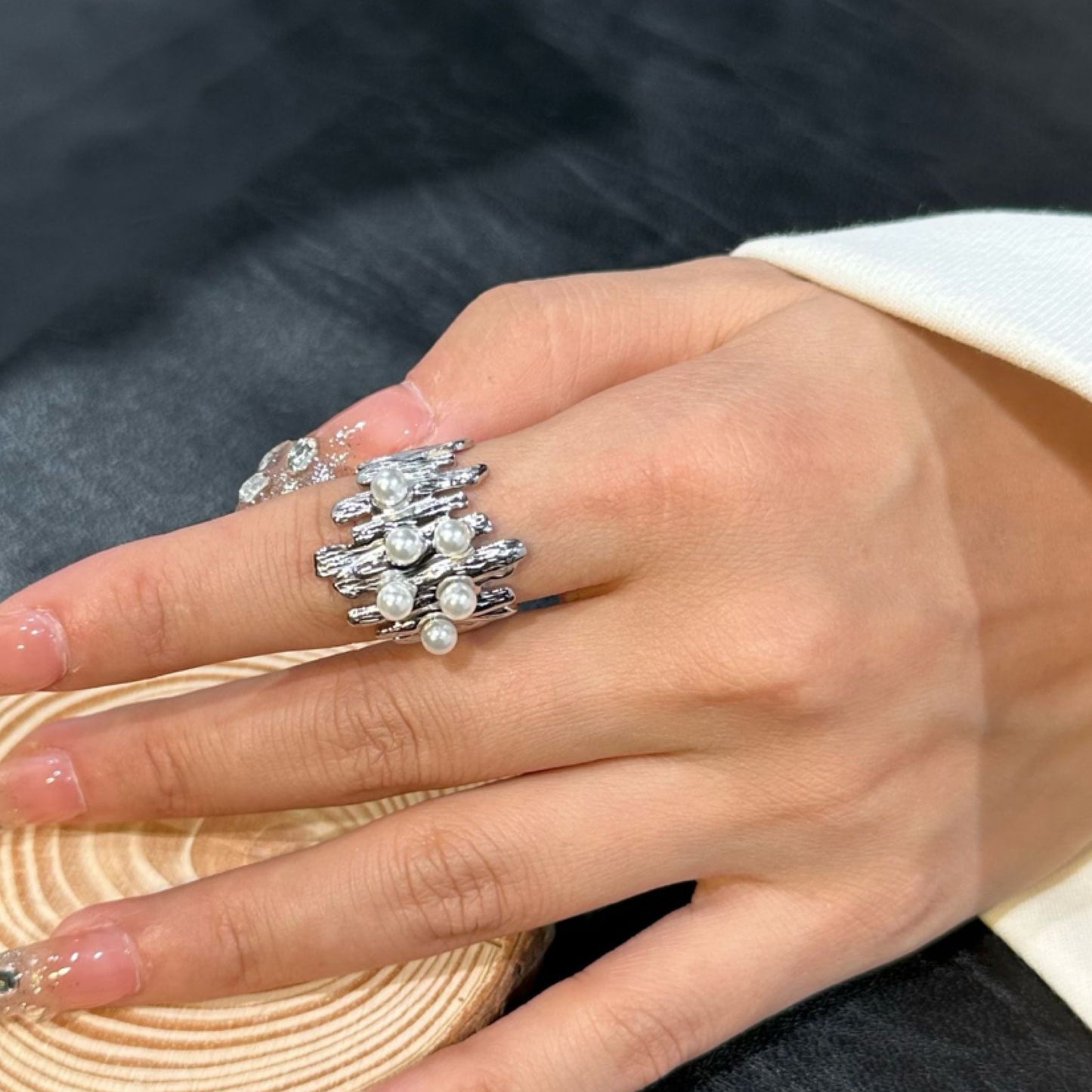 Irregular pearl ring silver