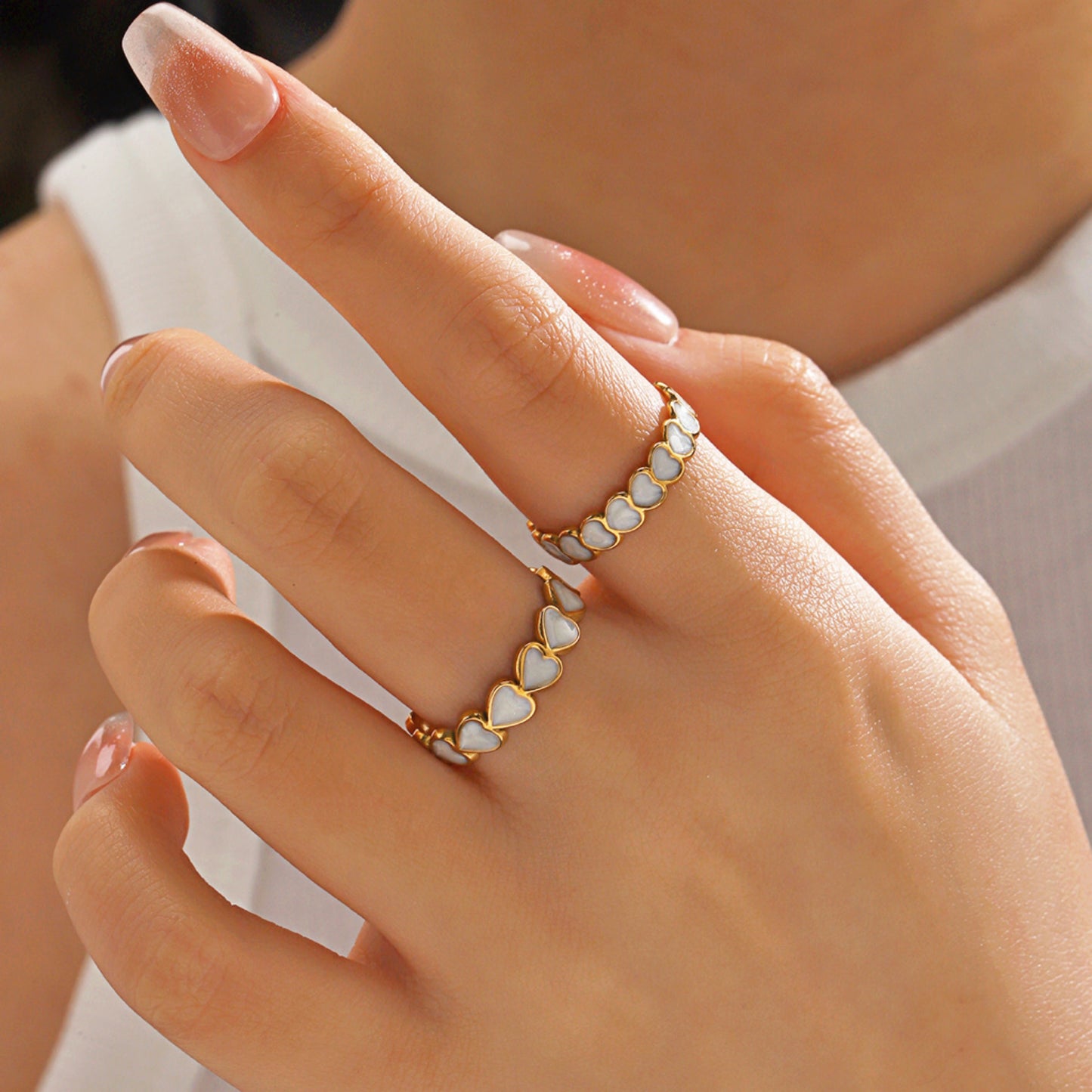 White multi hearts ring