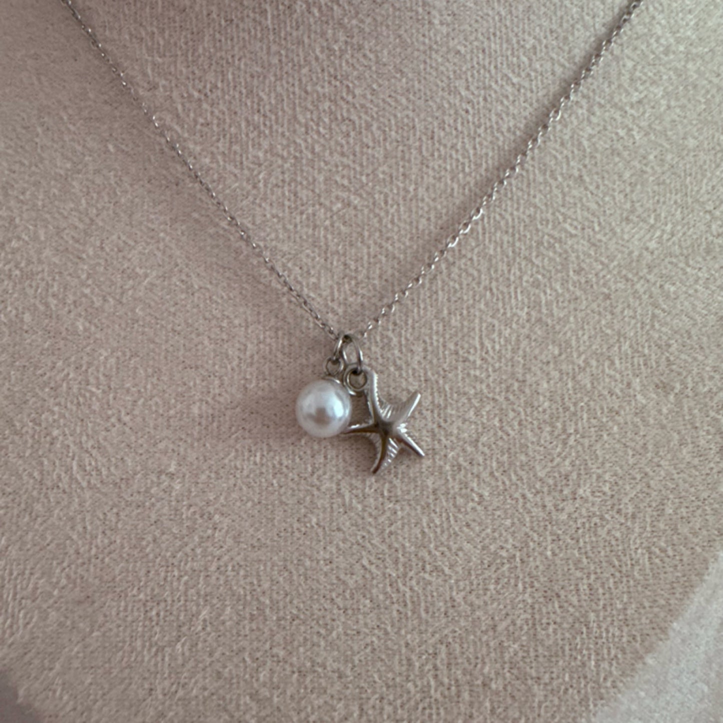 Mini starfish charm necklace silver