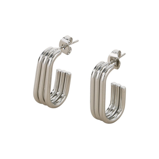 Ribbed u shaped earrings silver