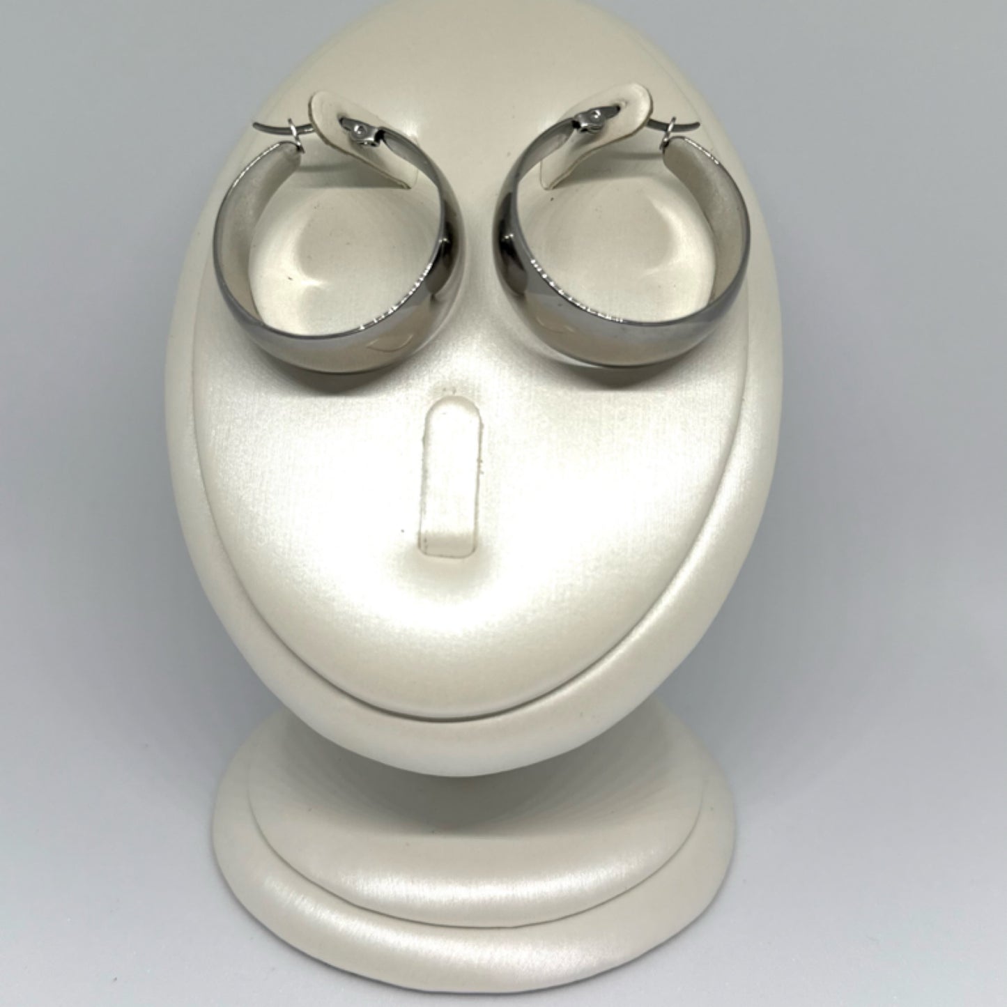 Thick retro hoop earrings silver