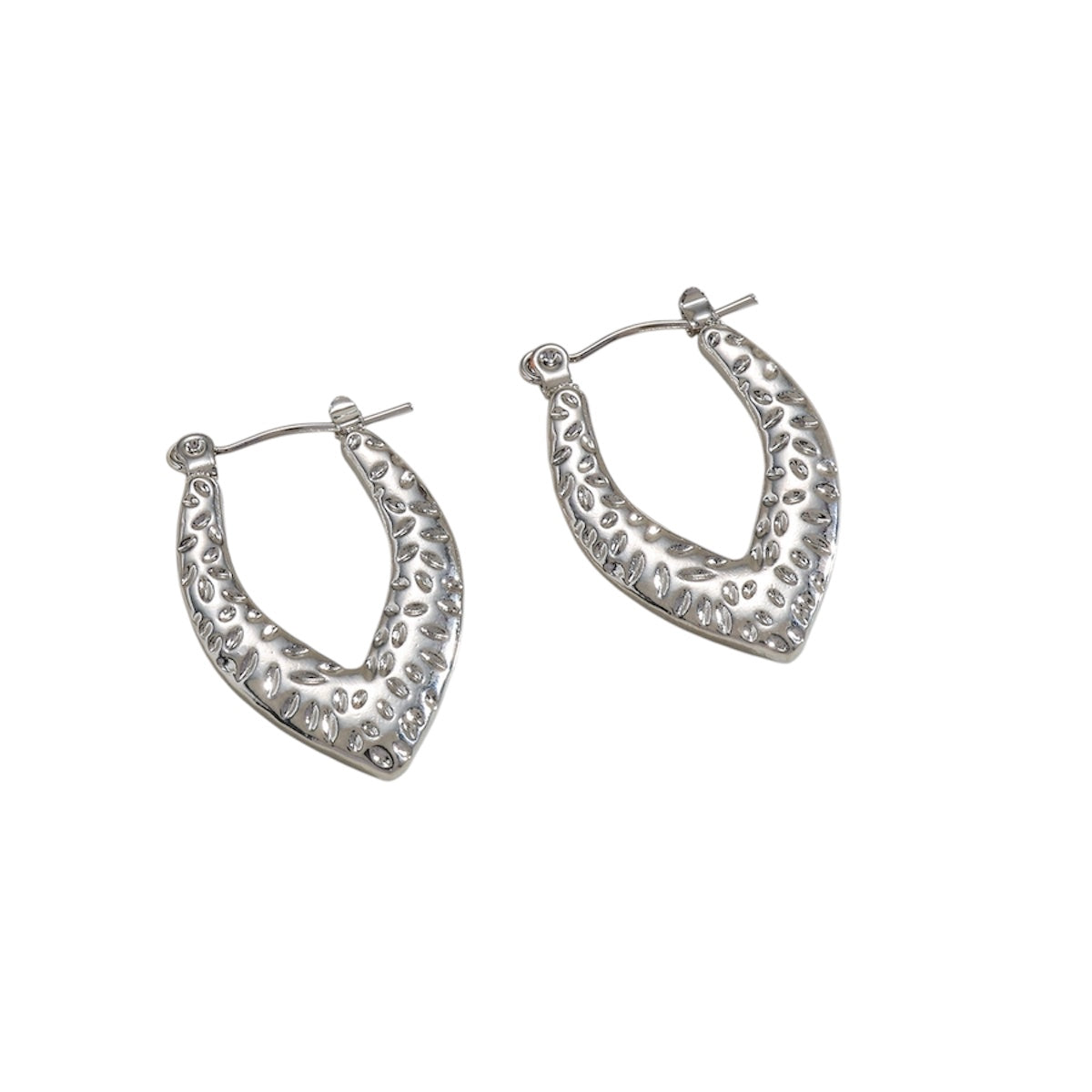 V hoop earrings silver