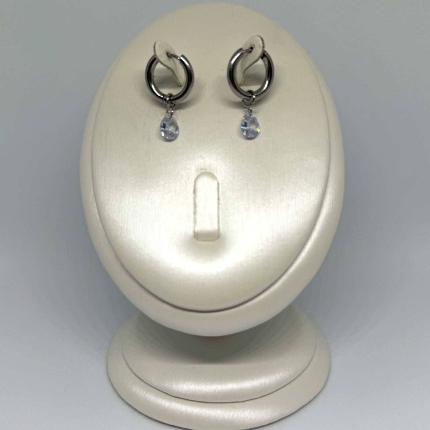 Mini tear drop earrings silver