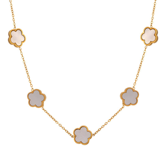 Flower necklace white
