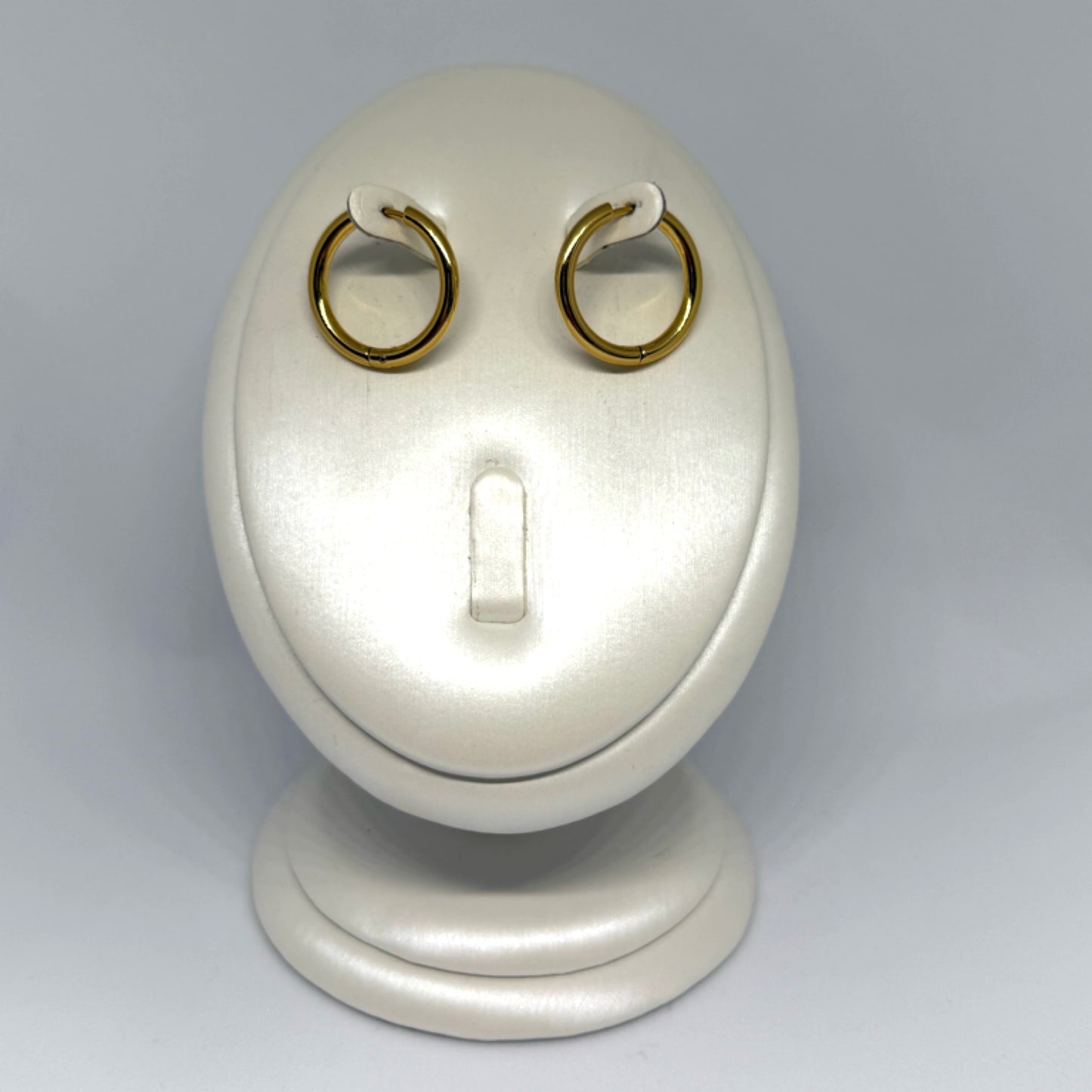 Huggie earrings various sizing gold