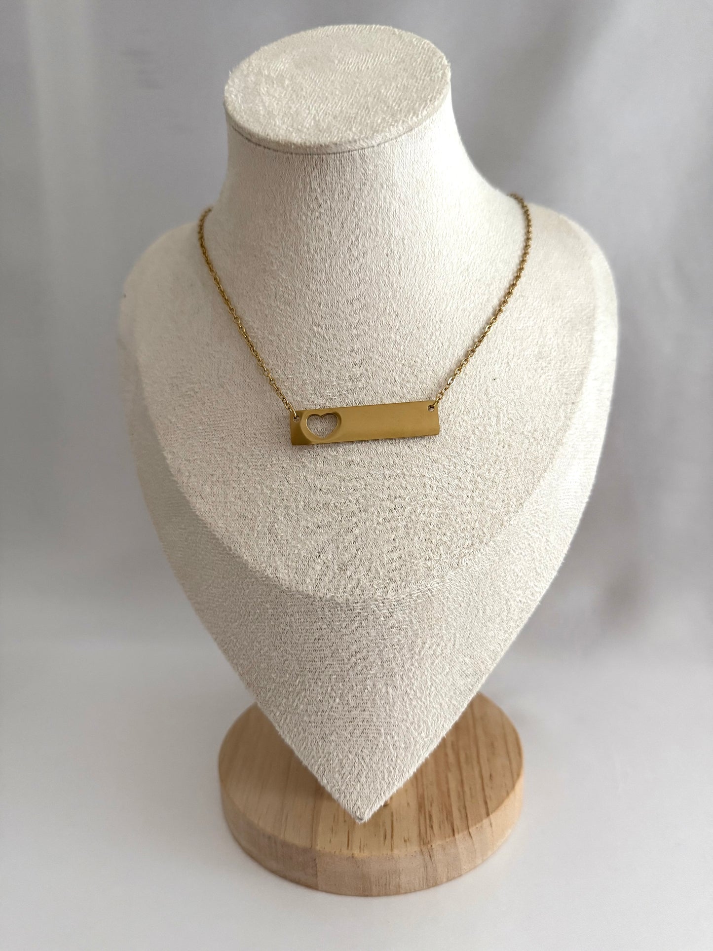 Heart bar necklace gold