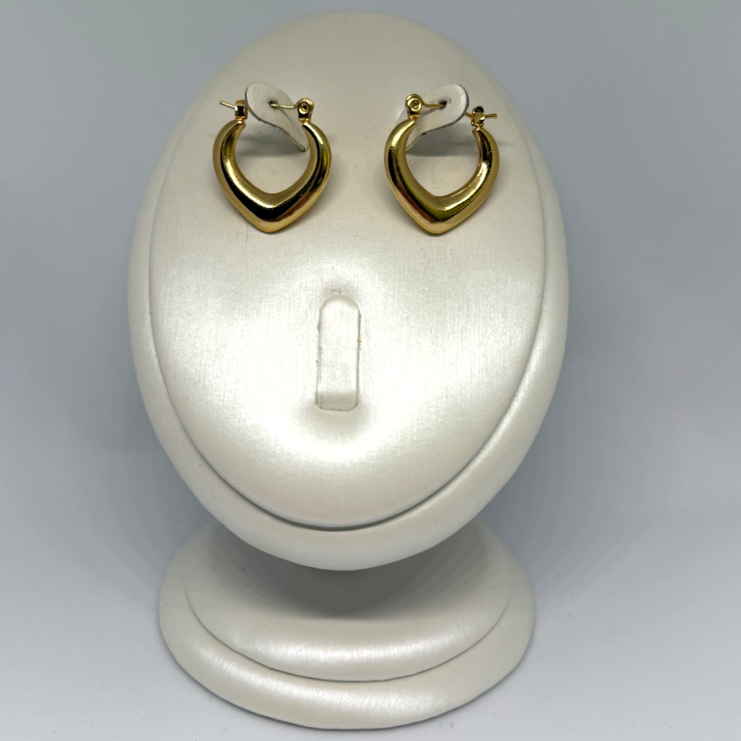 Chunky V Hoop earrings gold