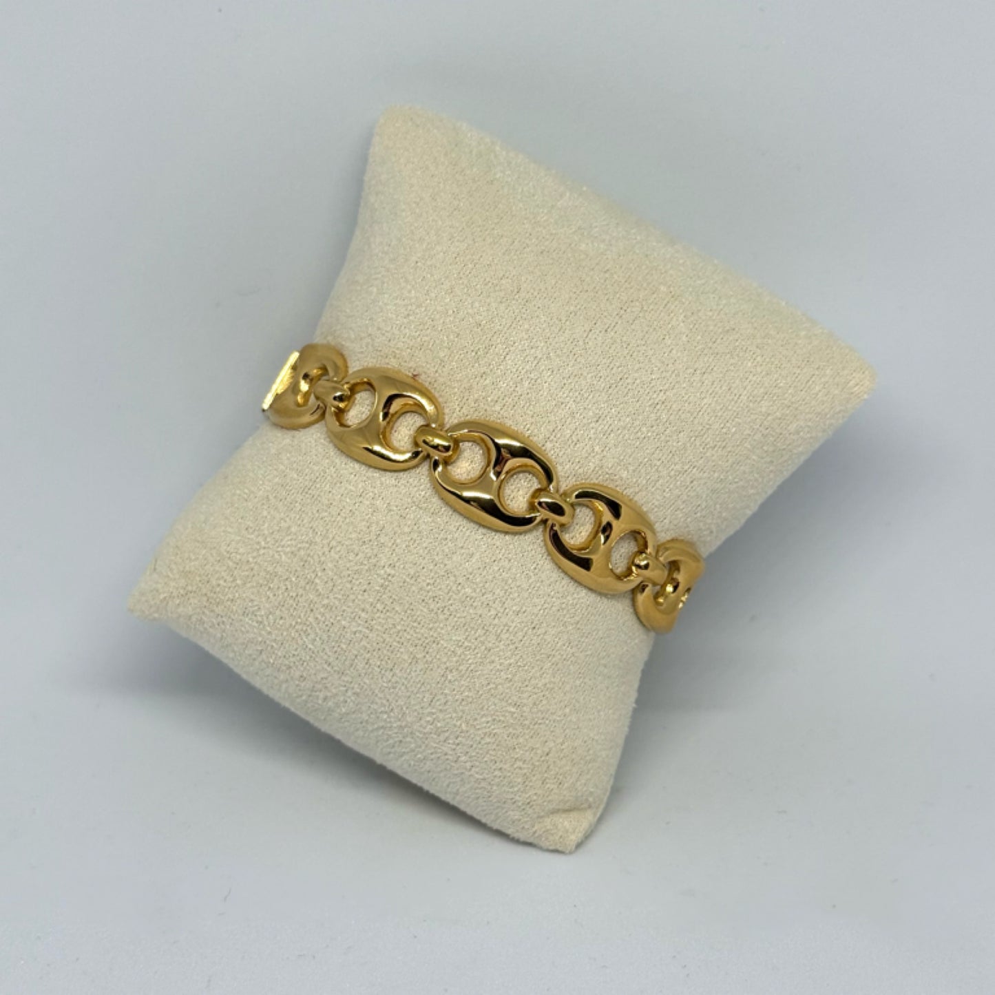D link gold bangle