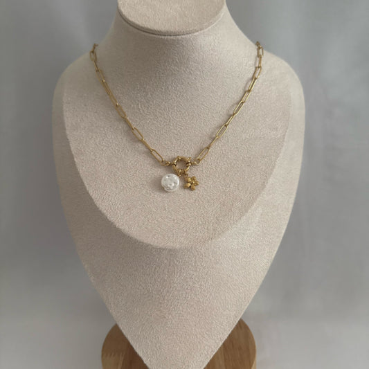 Flower charm necklace