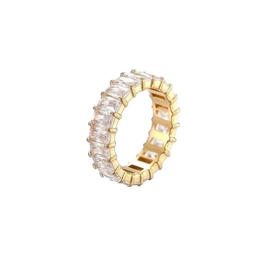Halo ring-gold