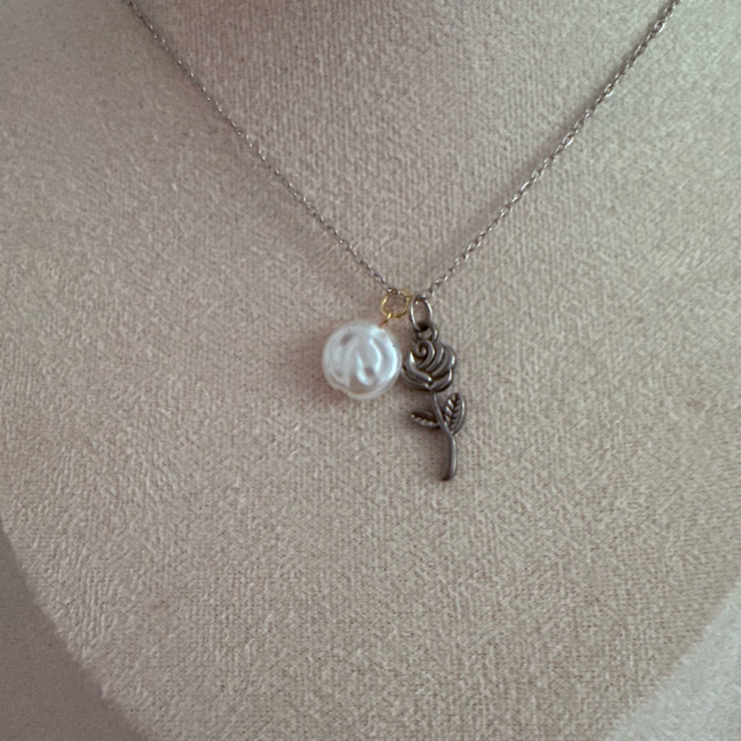 Vintage rose mixed metal charm necklace silver