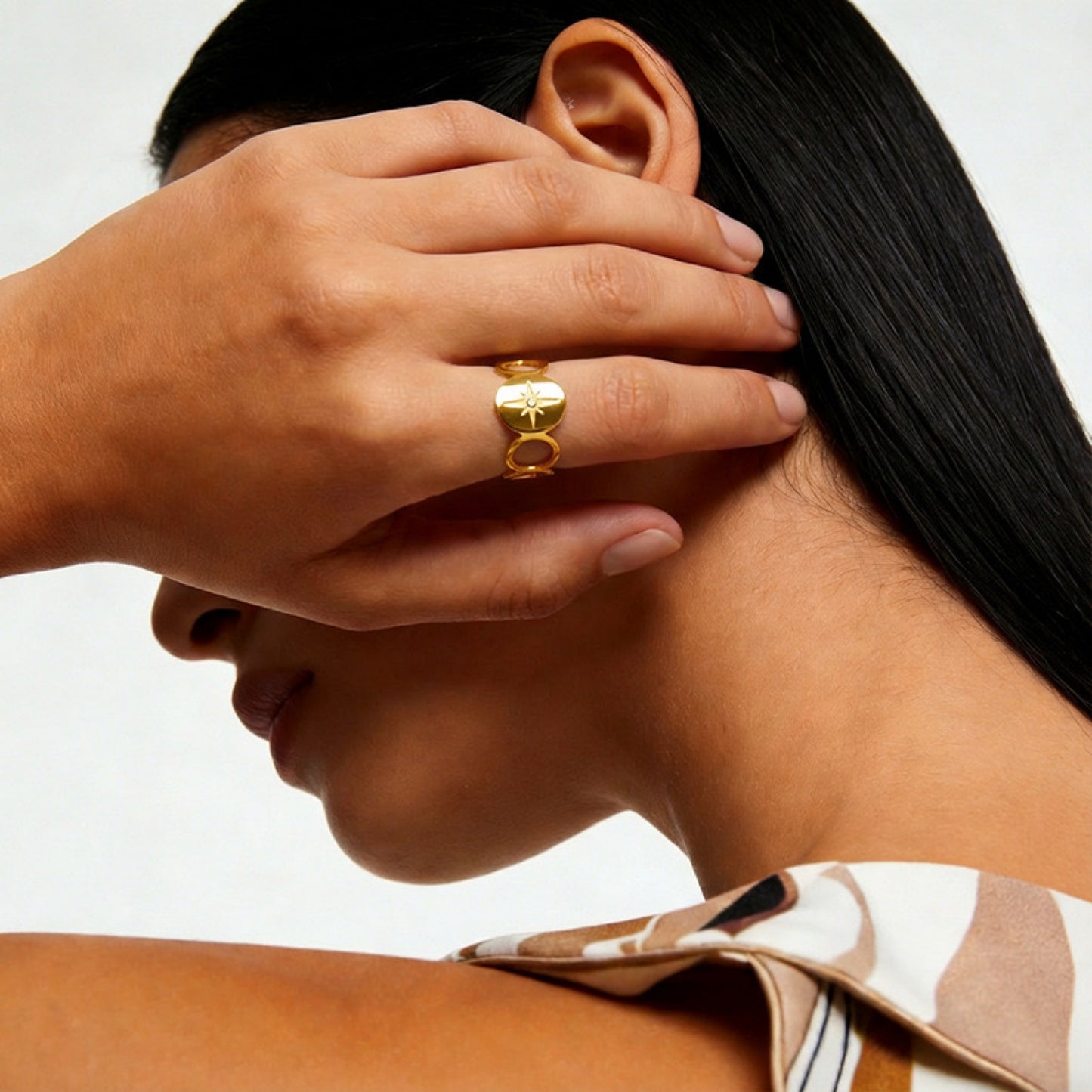 Flat start ring gold
