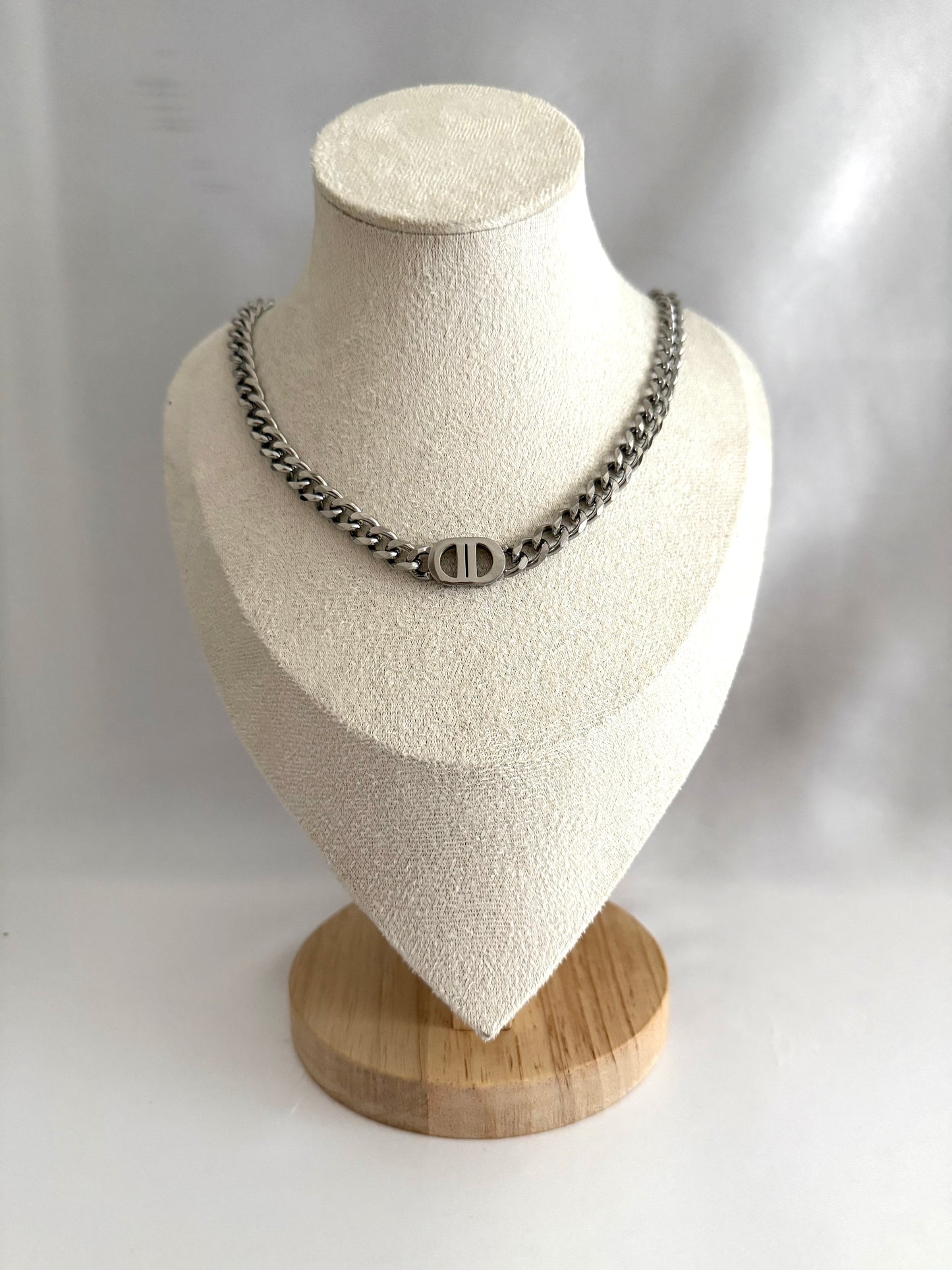 Chunky D chain necklace silver