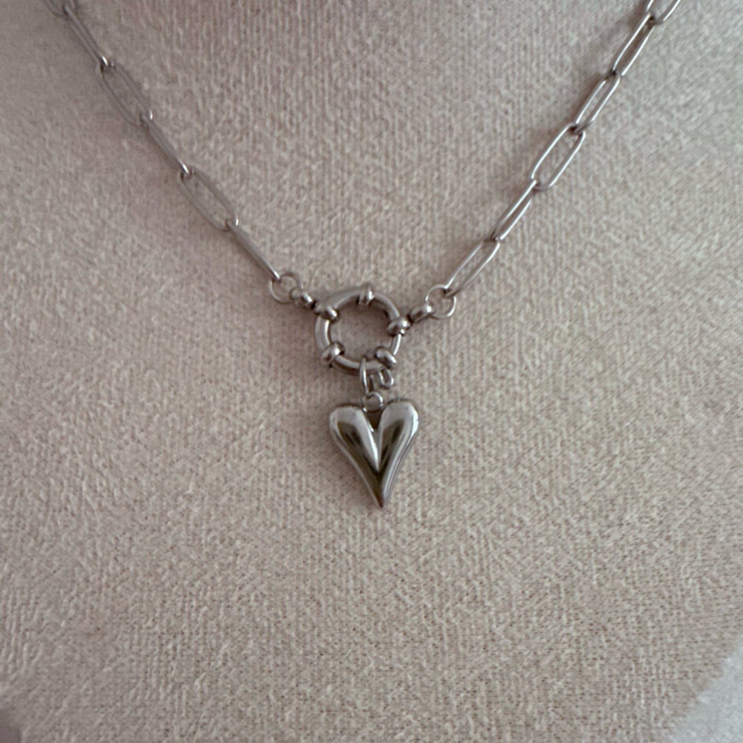 Heart charm necklace silver