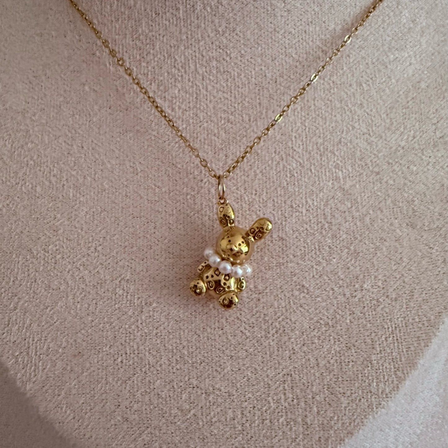 Large bunny charm necklace
