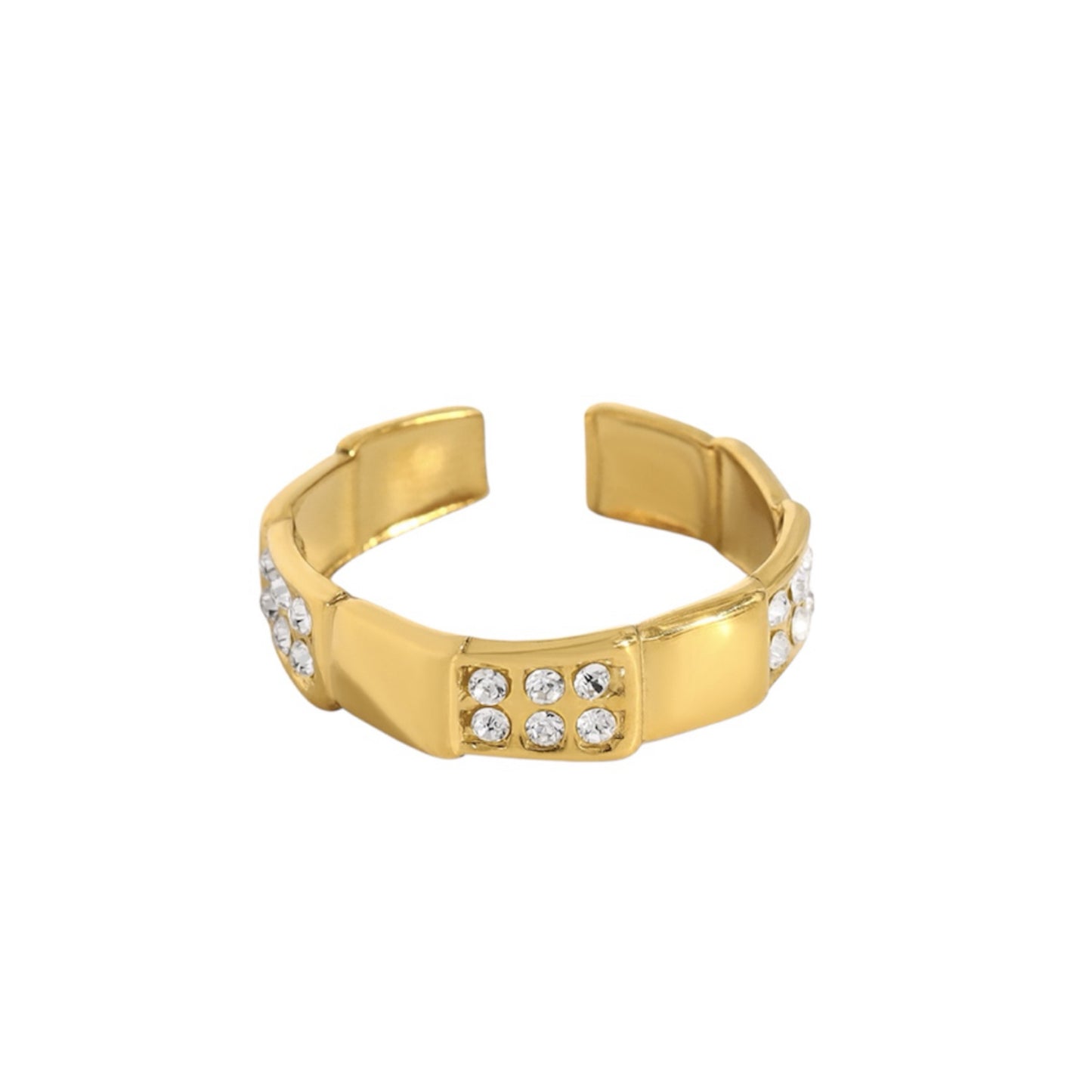 Square cut diamond ring