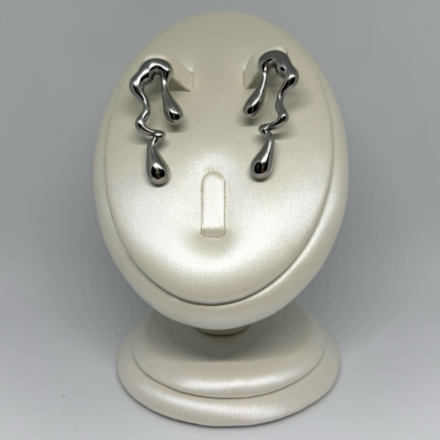 Liquid stud earrings silver