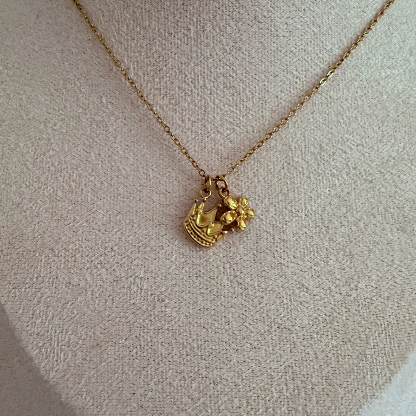 Flower crown charm necklace