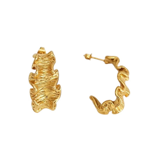 Ruffle stud earrings Gold