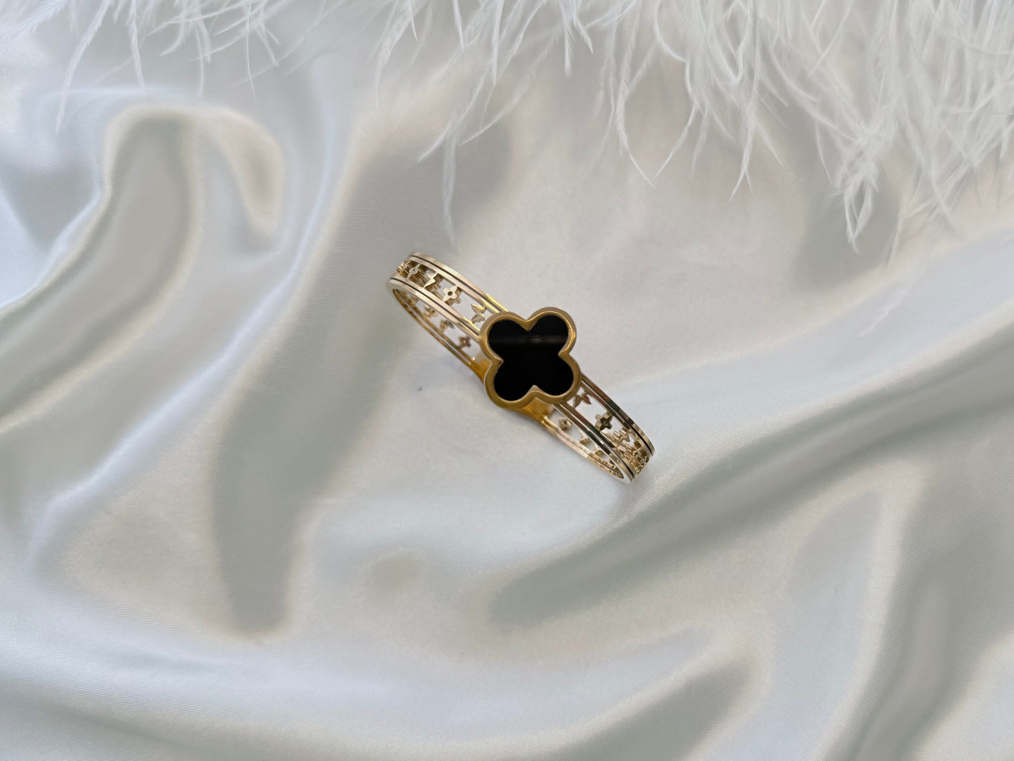 Clover Black Bangle